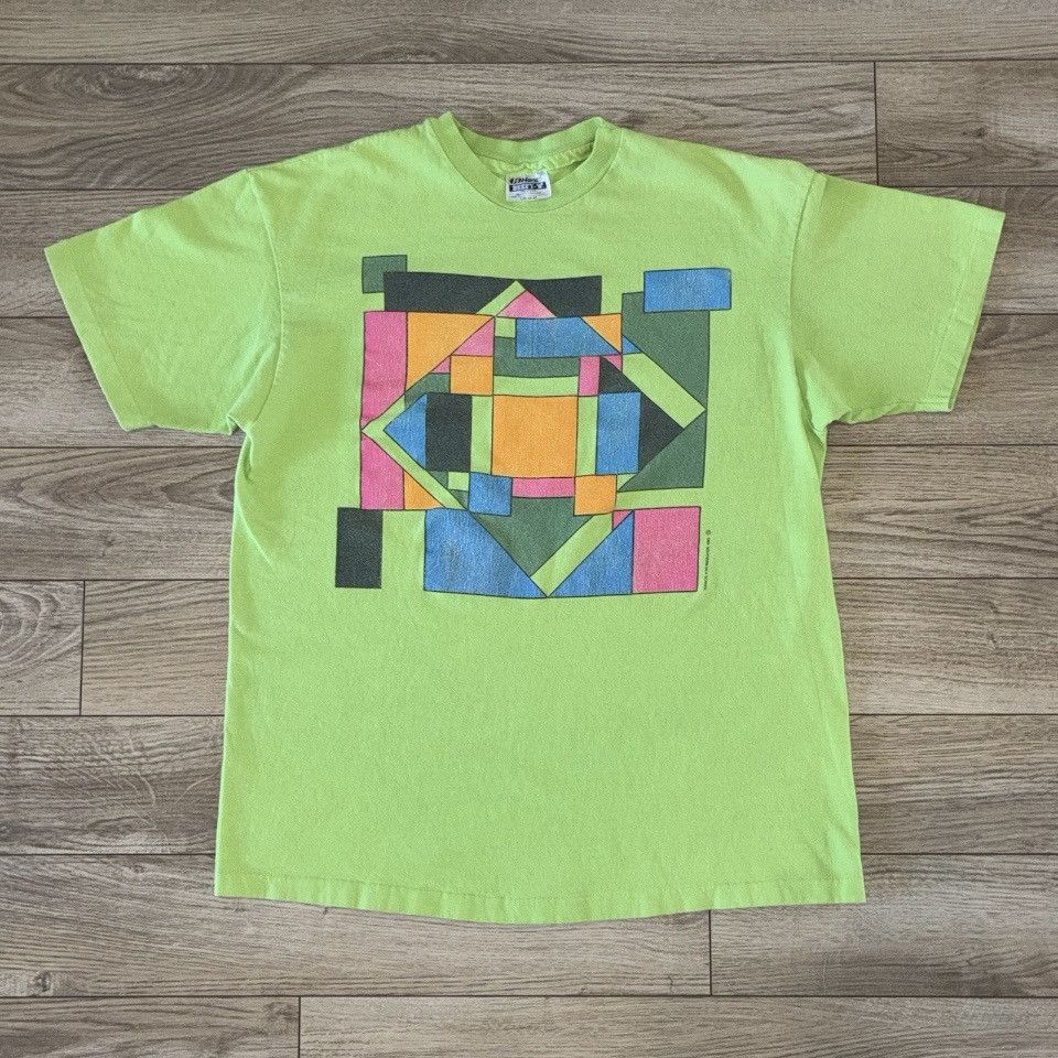 Hanes 90s optical illusion geometric art tee shirt Size US L / EU 52-54 / 3 - 1 Thumbnail