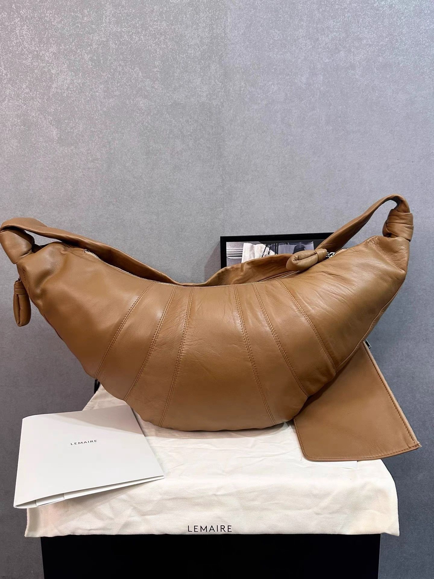 Lemaire Lemaire Large Lambskin Croissant Bag K34 Size ONE SIZE - 1 Thumbnail