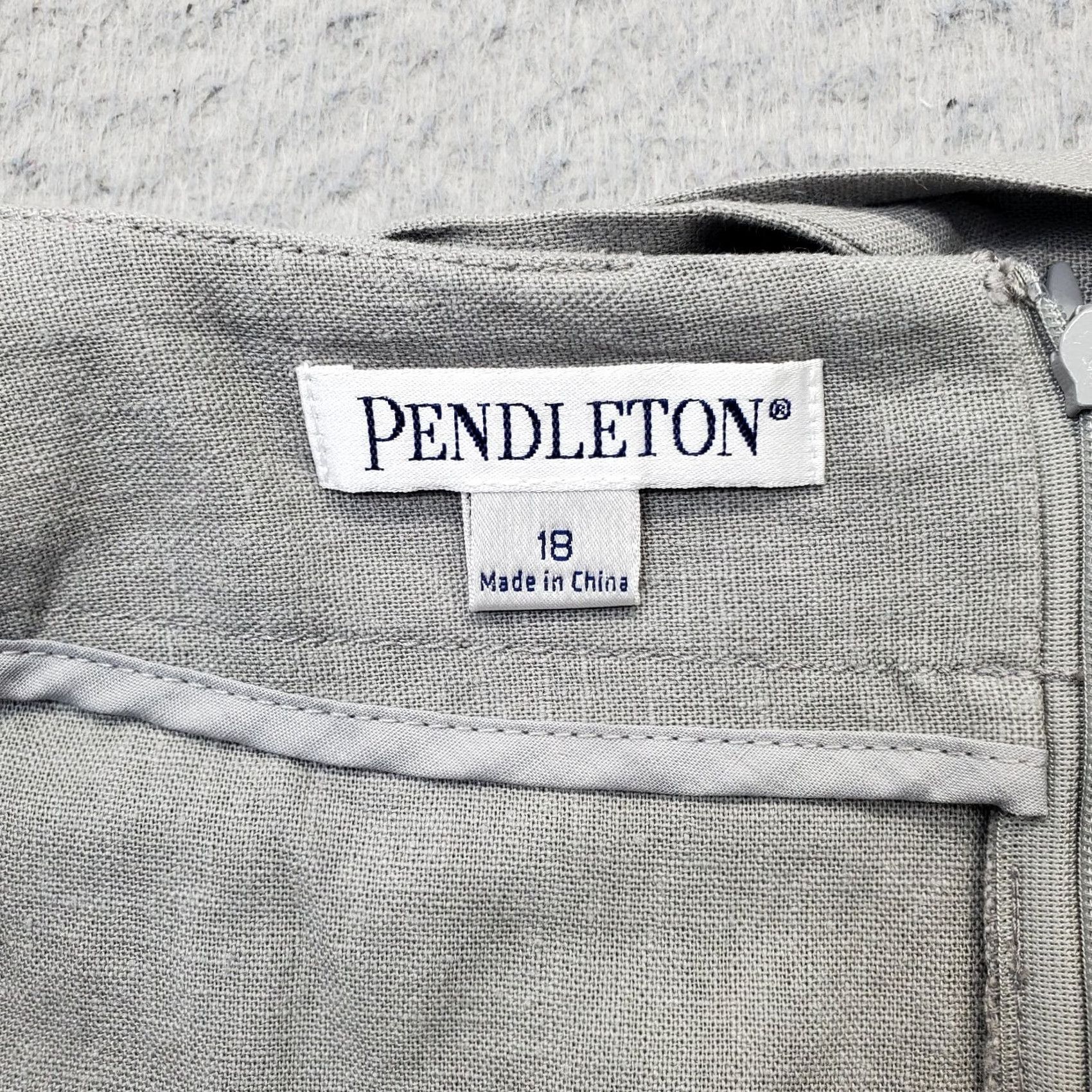 Pendleton Pendleton Womens 18 Gray Linen A-Line Skirt Back Zip Belted Pleated Waist 18.5 inch Short Subtle N/A Size 40" / US 18 - 5 Thumbnail