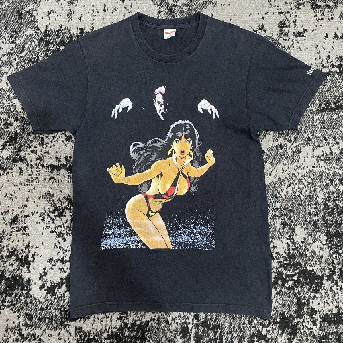Supreme Supreme Vampirella SS17 Tee Size US L / EU 52-54 / 3 - 3 Thumbnail