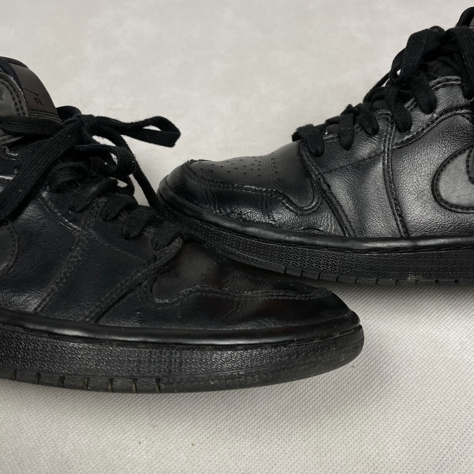 Nike Nike Air Jordan 1 Mid BQ6472-012 Women's Black Shoes 7.5 Size US 7.5 / IT 37.5 - 8 Thumbnail