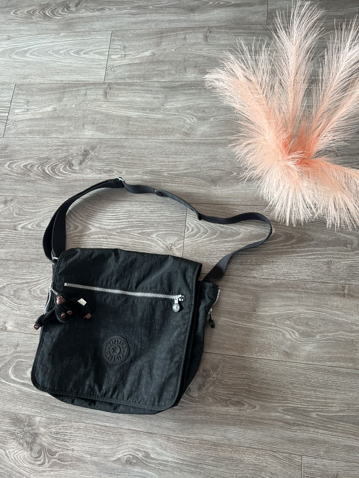 Other ‼️Vintage Kipling Crossbody Larg Monkey Rare Transformer Bag Size ONE SIZE - 6 Thumbnail