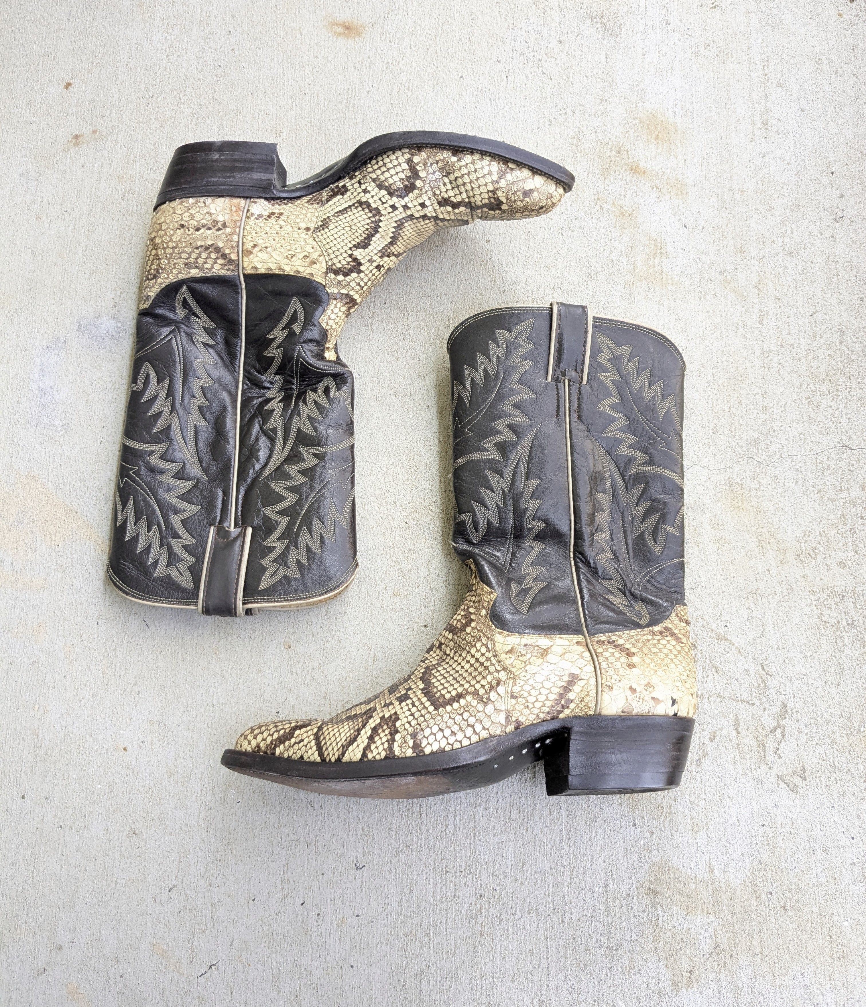 Justin Boots Justin Cowboy Boots Snakeskin Brown 9 D Leather Python Size US 9 / EU 42 - 1 Thumbnail