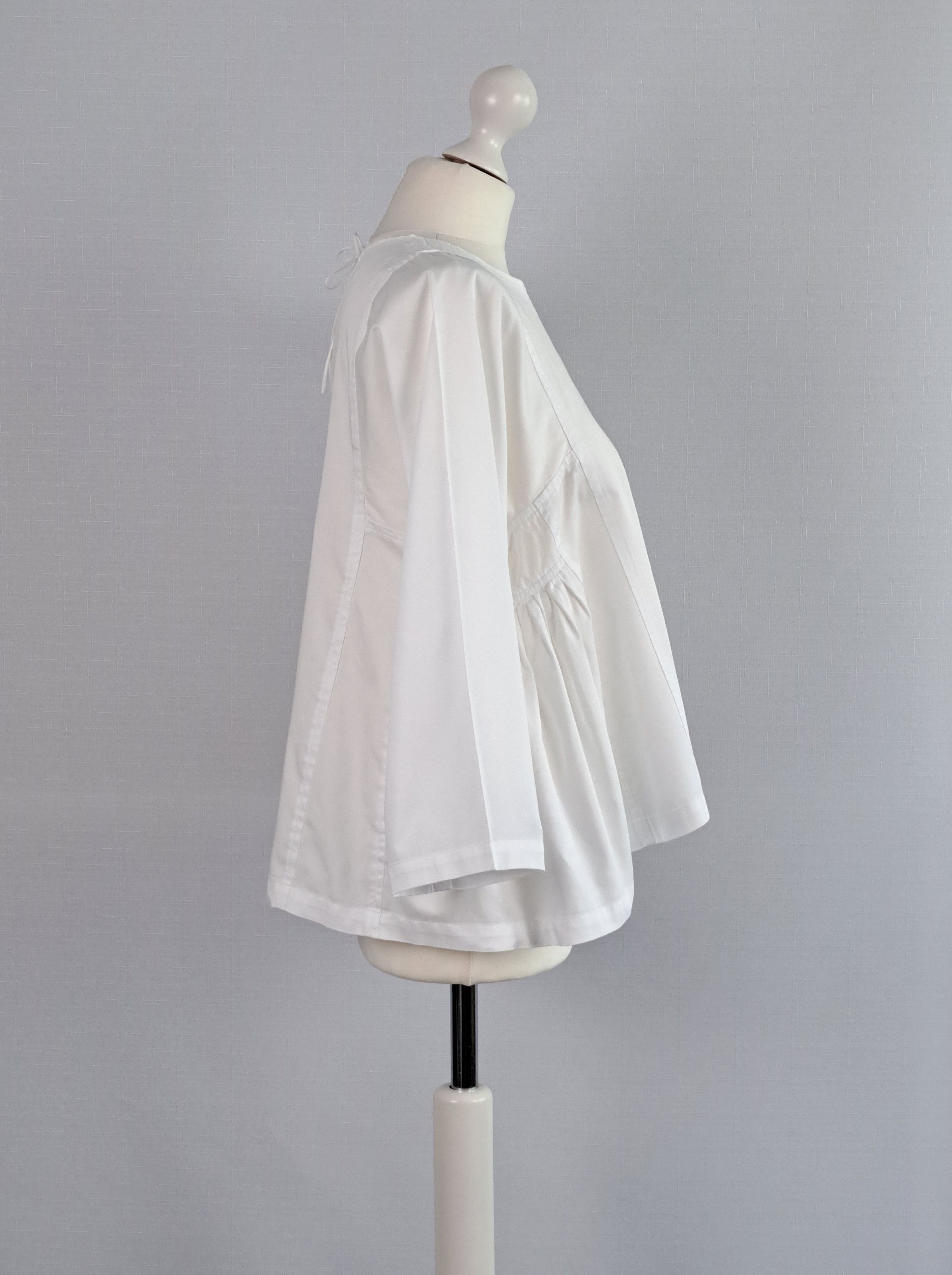 Comme des Garcons Comme des Garcons avant garde oversize top/blouse. Size M / US 6-8 / IT 42-44 - 2 Thumbnail