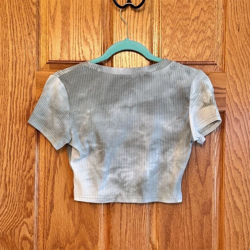 Shein SHEIN Women's Sage Green Tie-Dye Crop Top Size M Short Slee Size M / US 6-8 / IT 42-44 - 2 Thumbnail