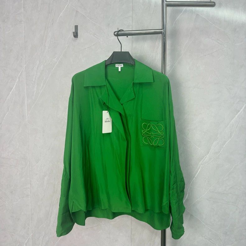 Loewe LOEWE size32 Silk Logo shirt Size 4XL / US 24-26 - 1 Thumbnail
