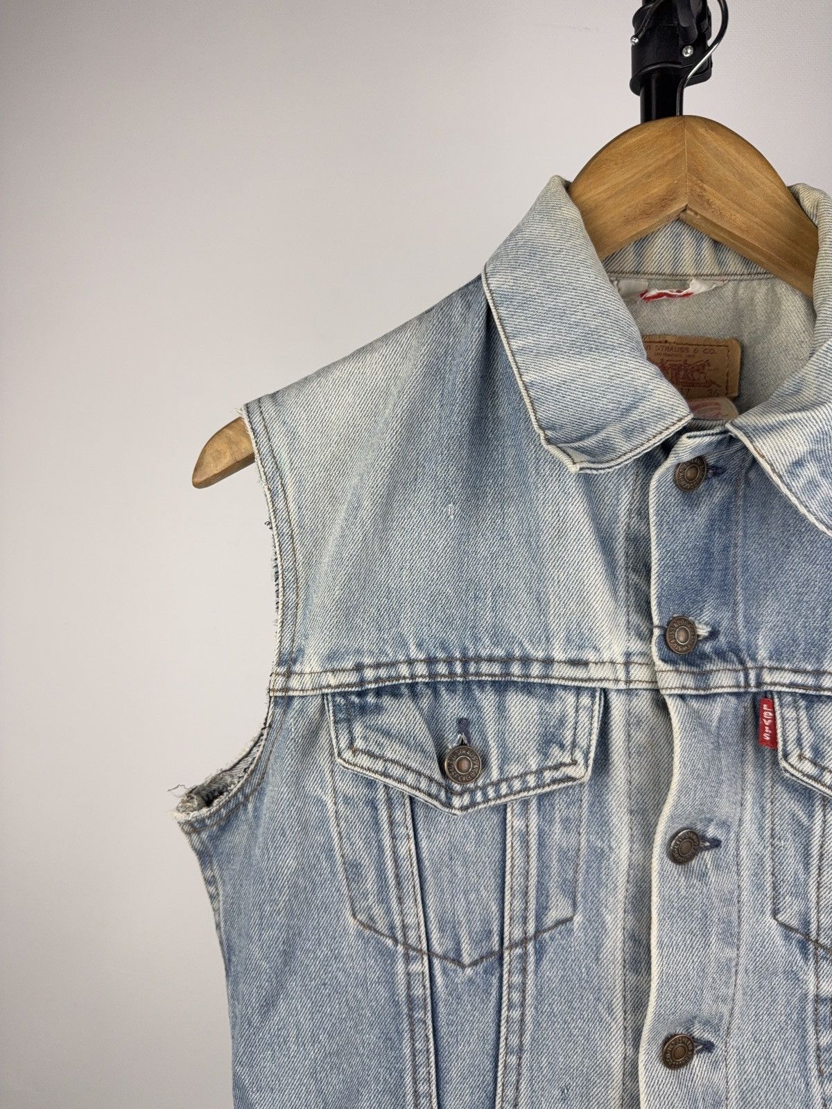 Levi's Vintage Clothing Vintage 80s Archive Retro Levi’s Denim Vest Made in France Size M / US 6-8 / IT 42-44 - 3 Thumbnail
