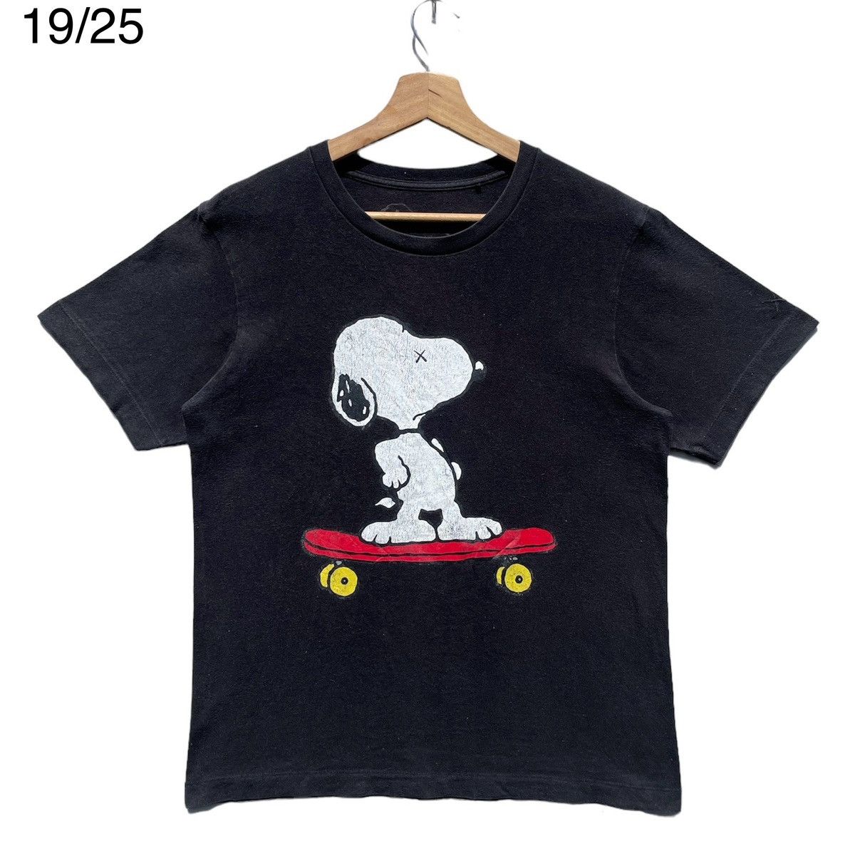 Kaws RARE🔥 Kaws x Peanuts Size US M / EU 48-50 / 2 - 1 Thumbnail