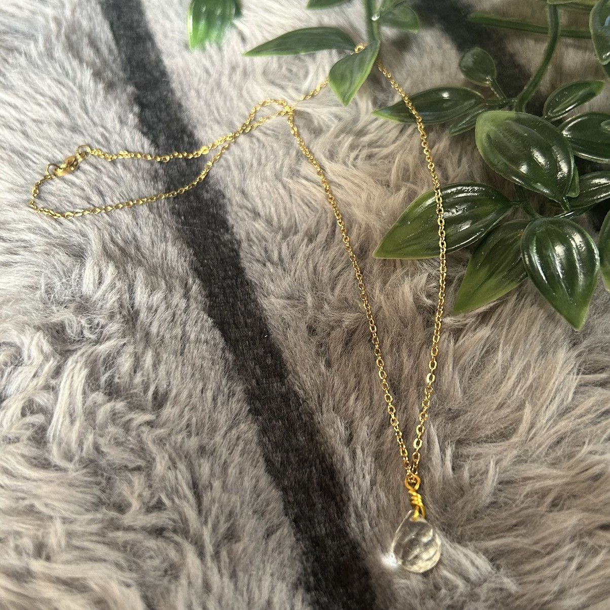 Handmade Handcrafted faceted teardrop clear glass crystal necklace Size ONE SIZE - 6 Thumbnail