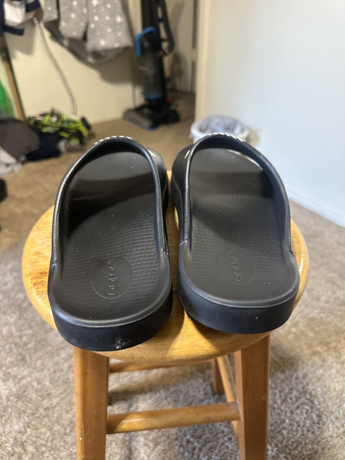 Other Oofos x FootJoy “triple black” slides 00s Size 10 Size US 10 / EU 43 - 3 Thumbnail