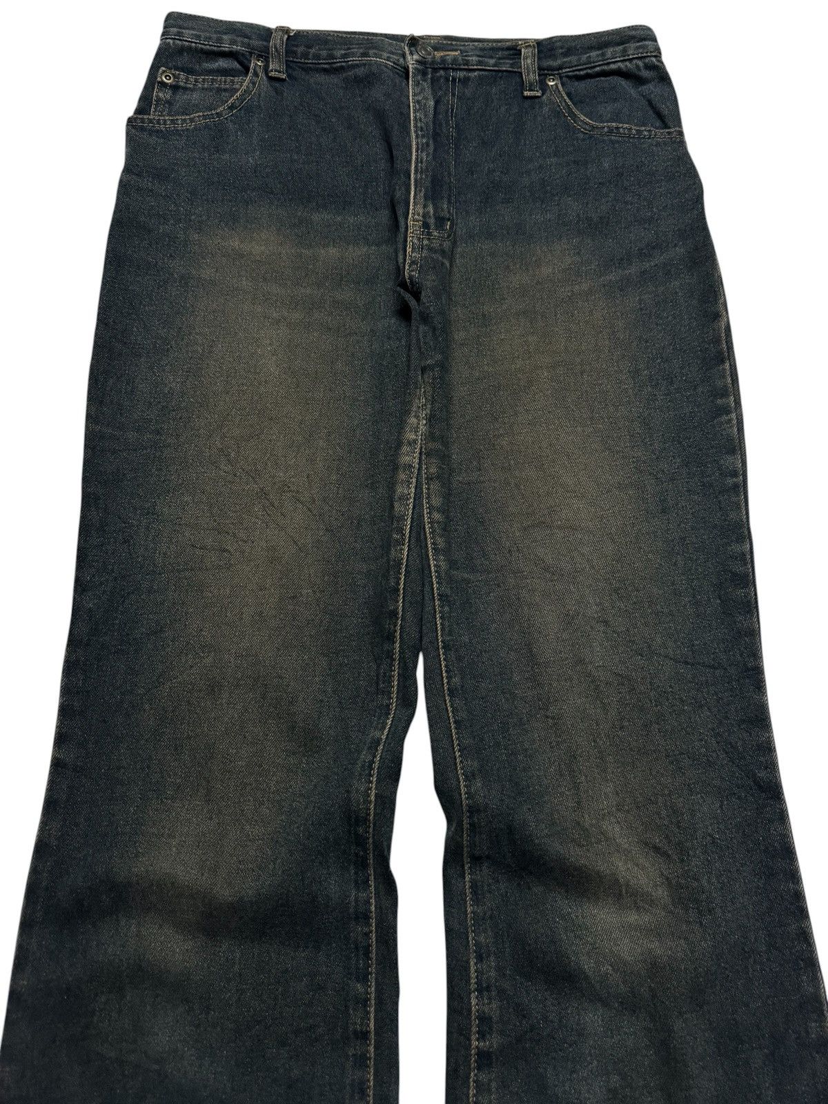 Tornado Mart VINTAGE JAPANESE FLARED RUSTY MUDWASHED DARK DENIM Size US 30 / EU 46 - 8 Thumbnail