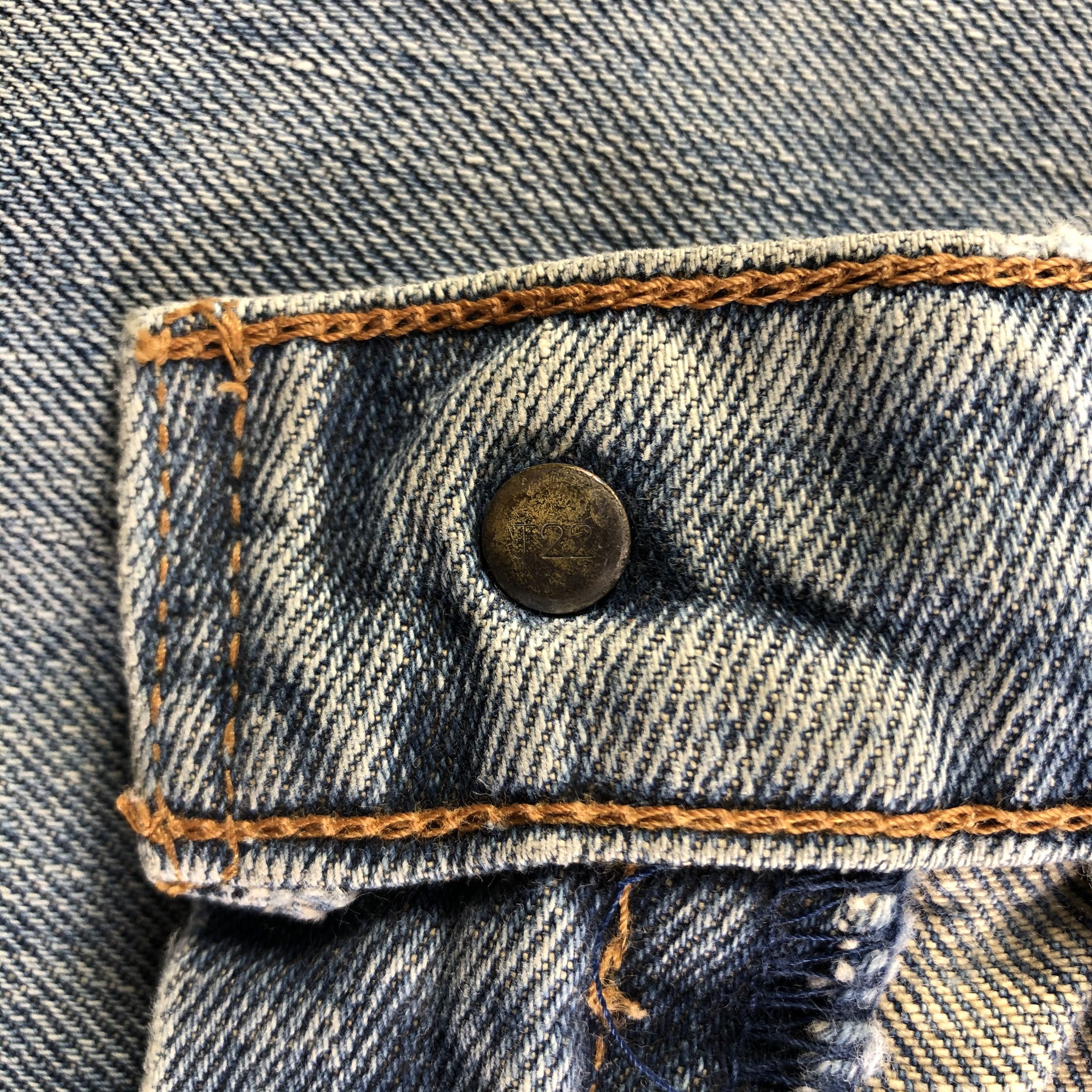 Levi's Vintage Levis Jeans 519 Ripped Medium Wash KJ2494 Size US 27 - 9 Thumbnail