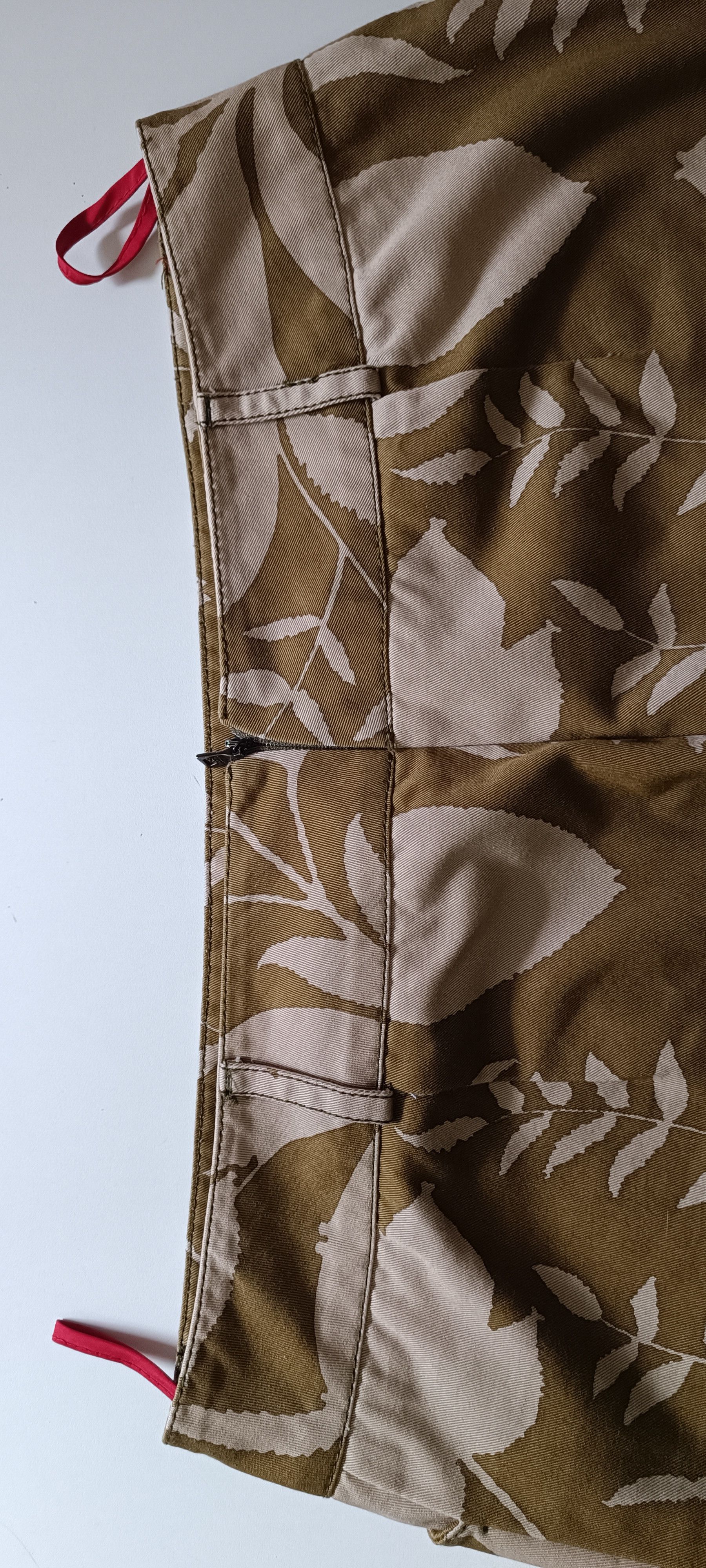 Prada SS2001 - Midi skirt with floral print, in gabardine fabric Size 32" / US 10 / IT 46 - 21 Thumbnail