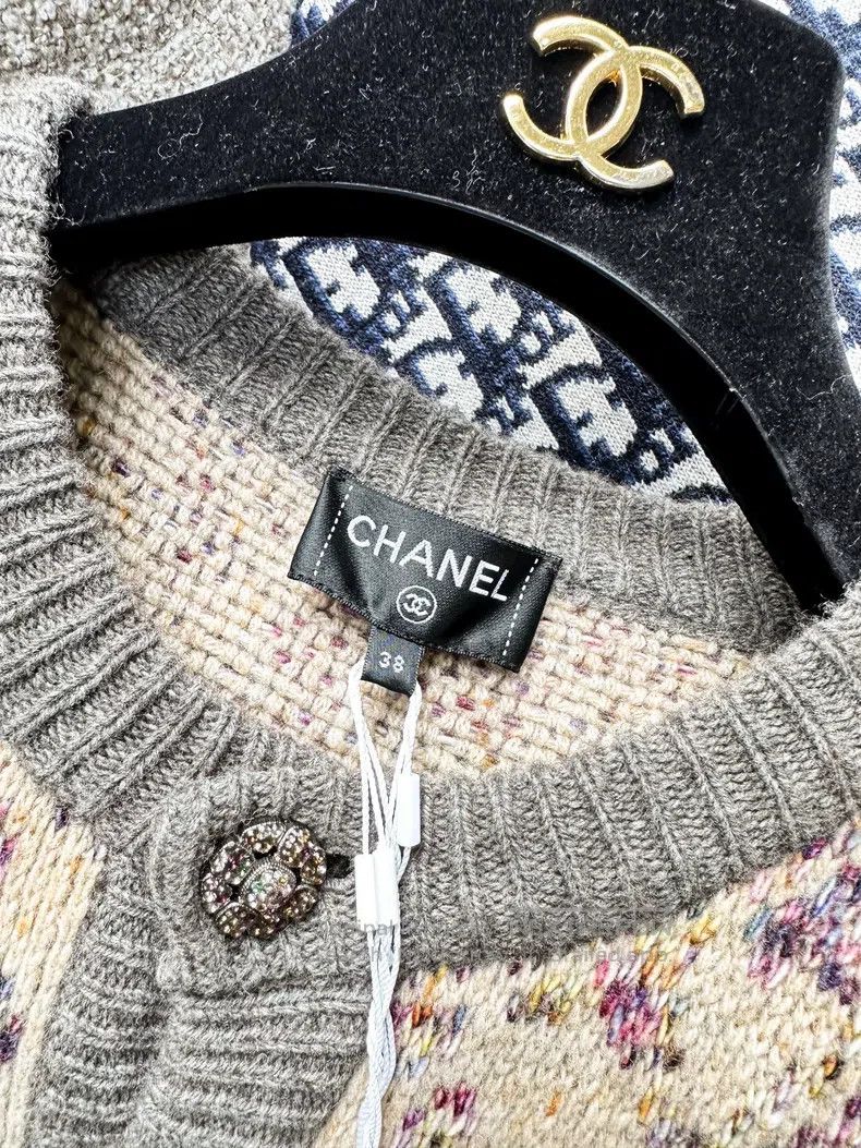 Chanel Chanel 22K khaki floral knitted round-neck long-sleeved ca Size XS / US 0-2 / IT 36-38 - 5 Thumbnail