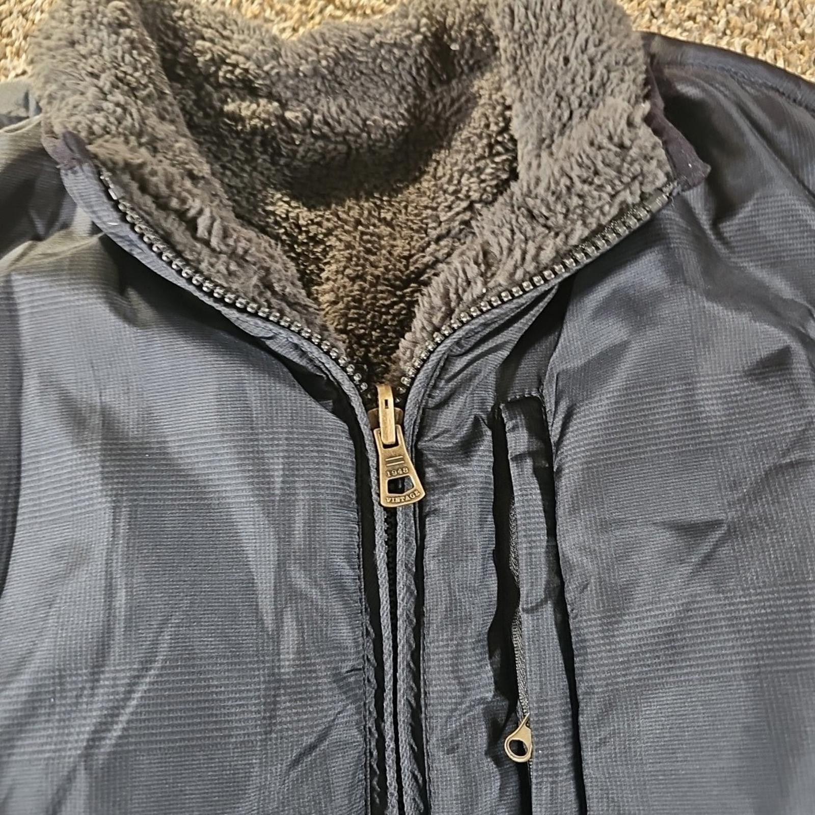 Weatherproof Weatherproof 1948 Vintage Blue Gray Reversible Puffer Vest L Size US L / EU 52-54 / 3 - 4 Thumbnail