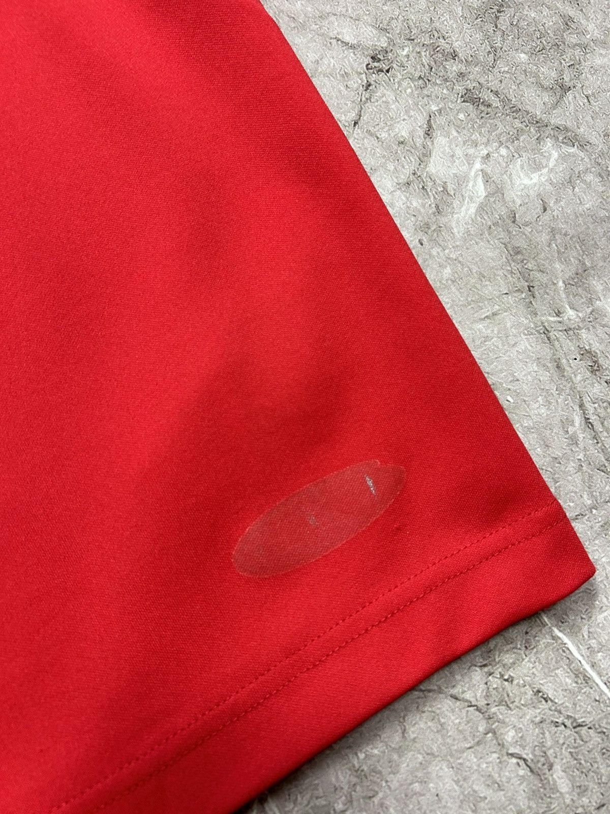 Vintage Vintage Reebok Wales Rugby Jersey 2000s Size US L / EU 52-54 / 3 - 7 Thumbnail