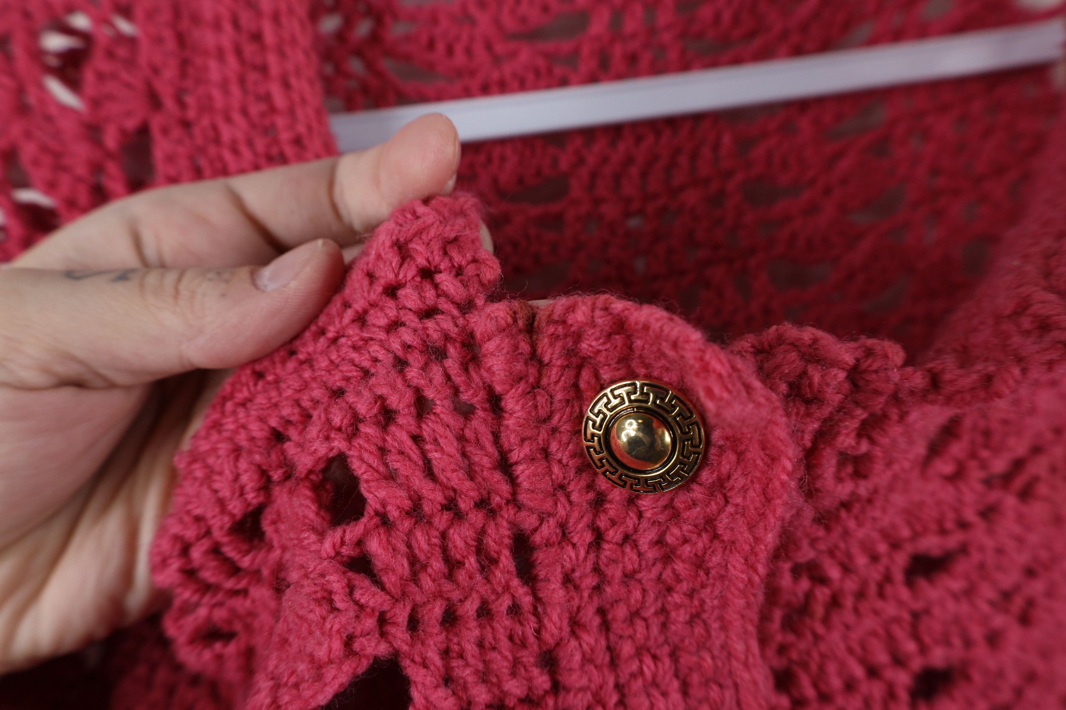 Vintage Vintage 50s 60s Streetwear Crochet Sweater Cape Poncho Pink Size ONE SIZE - 7 Thumbnail