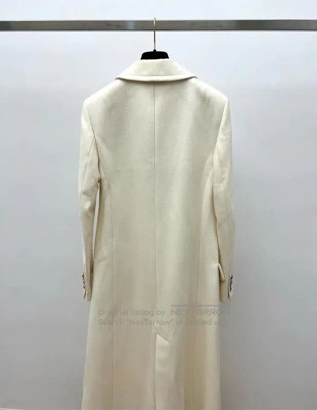 Chanel Chanel Women's Cream Long Coat . Size M / US 6-8 / IT 42-44 - 2 Thumbnail
