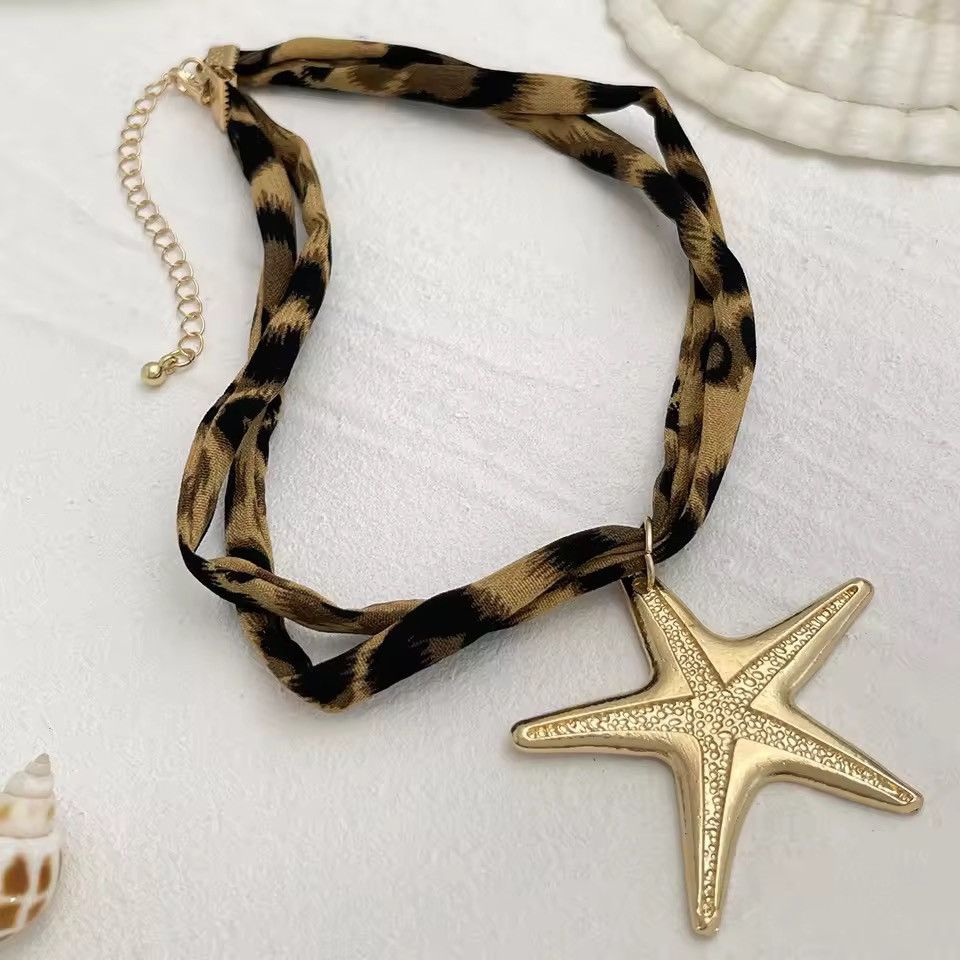 Vintage Multilayer Velvet Starfish Pendant Necklace Size ONE SIZE - 3 Thumbnail