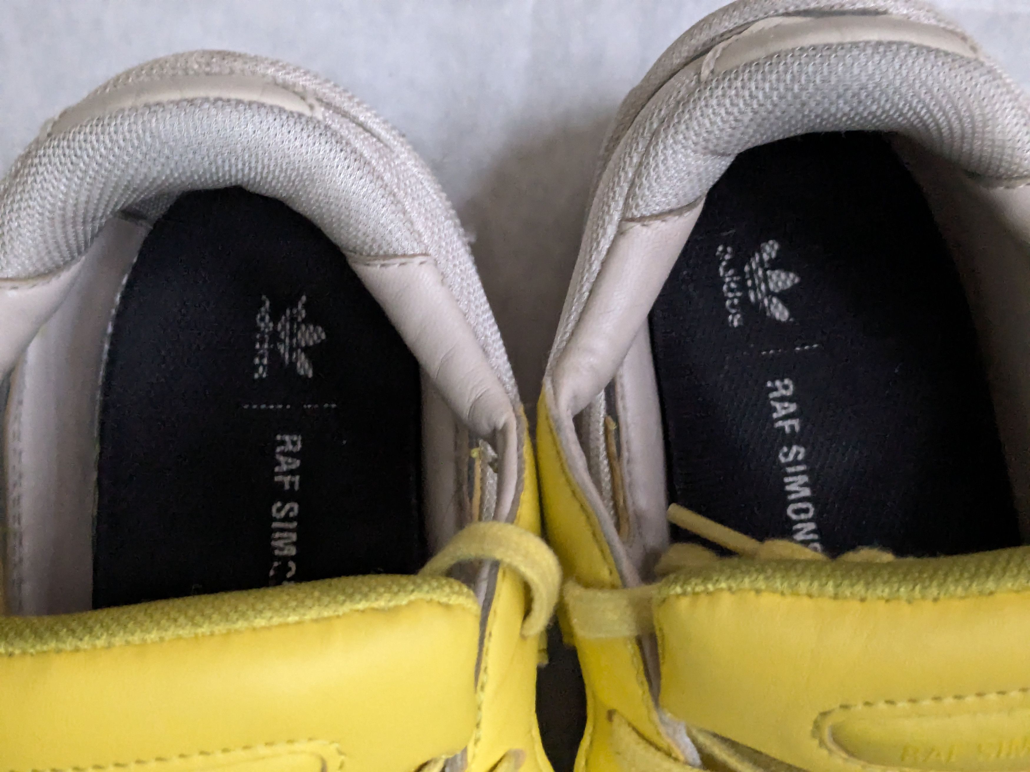 Adidas × Raf Simons Adidas x Raf Simons Replicant Ozweego Yellow Black 10 Size US 10 / EU 43 - 7 Thumbnail