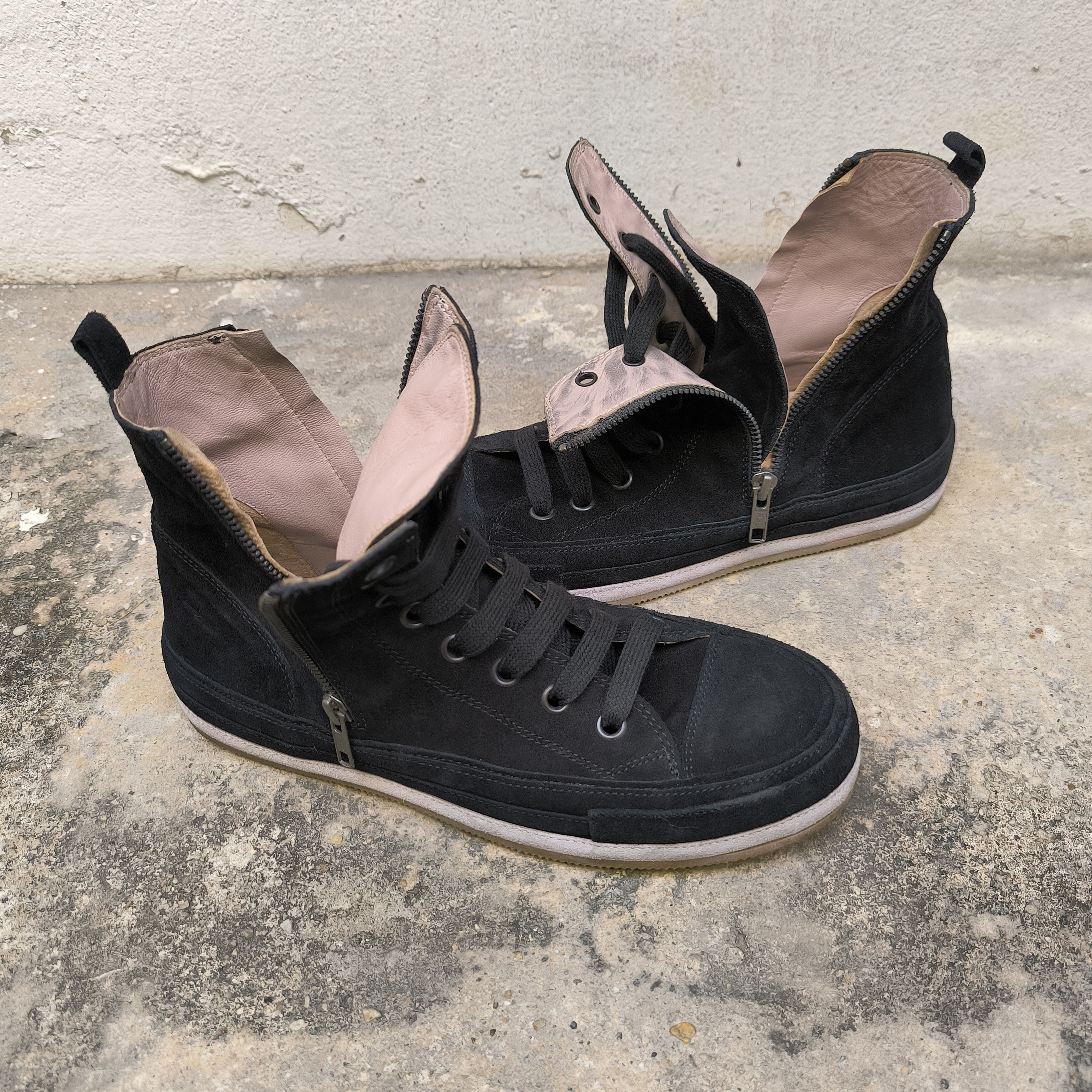 Ann Demeulemeester ANN DEMEULEMEESTER "SCAMOSCIATO GLICINE + NERO" Size US 7 / EU 40 - 5 Thumbnail