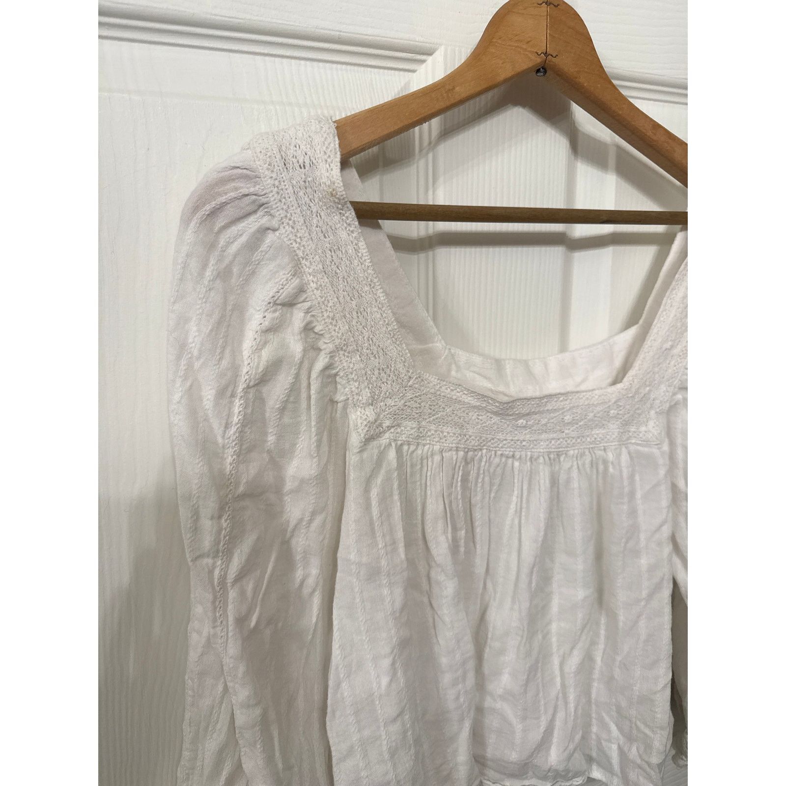 American Eagle Outfitters American Eagle White Boho Babydoll Eyelet Peasant Top, M Size M / US 6-8 / IT 42-44 - 3 Thumbnail