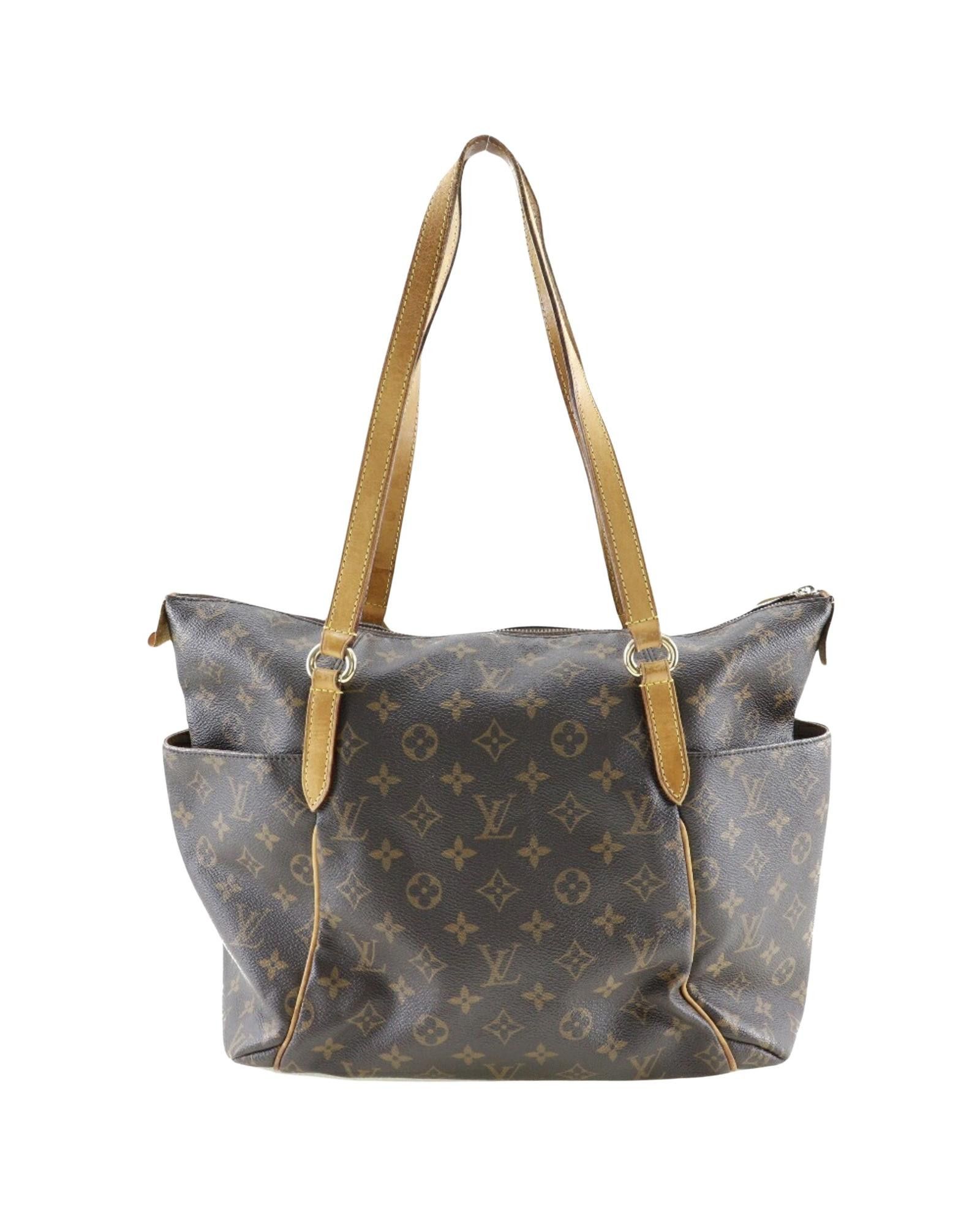 image of Louis Vuitton Stylish And Versatile Monogram Tote Bag in Brown, Women's