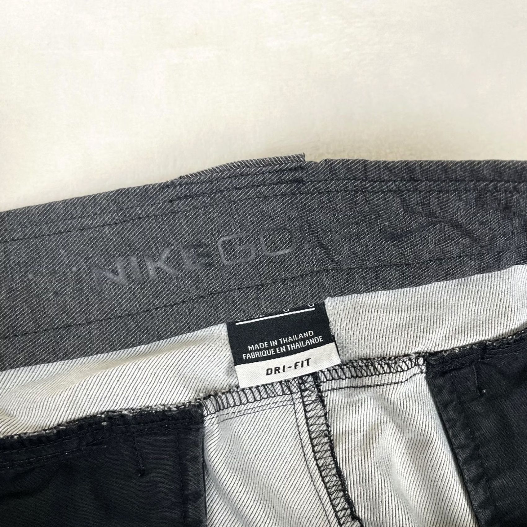 Nike Nike Dri-FIT Golf Pants Mens 35x32 Gray Straight Twill Quick Dry Performance Size US 35 - 4 Thumbnail