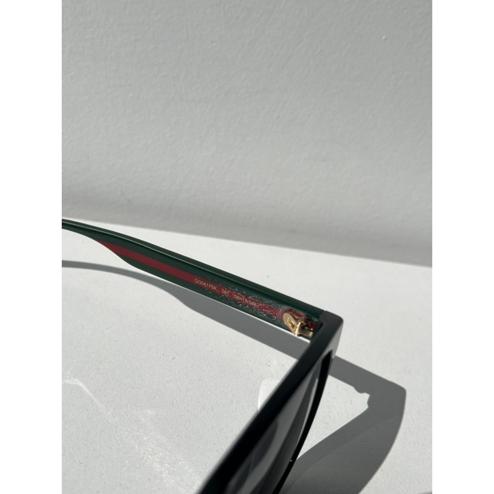 Gucci NEW Gucci GG0417SK Black Unisex Striped Arm Sunglasses Size ONE SIZE - 8 Thumbnail