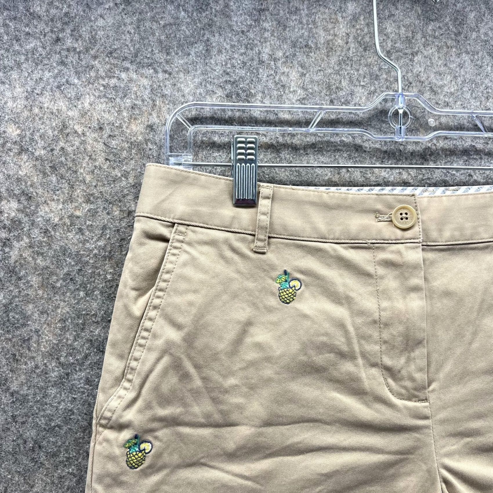 Brooks Brothers Brooks Brothers Shorts Women 10 Chino Khaki Tan Beige Flat Front Pockets Solid Casual Modern Size 32" / US 10 / IT 46 - 3 Thumbnail
