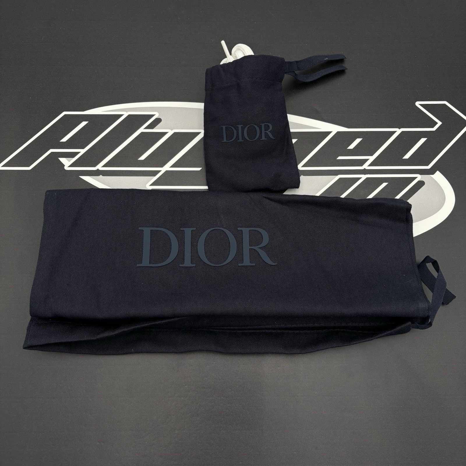 Dior Dior B22 ' White, Pink ' | GREAT CONDITION! Size US 13 / EU 46 - 22 Thumbnail