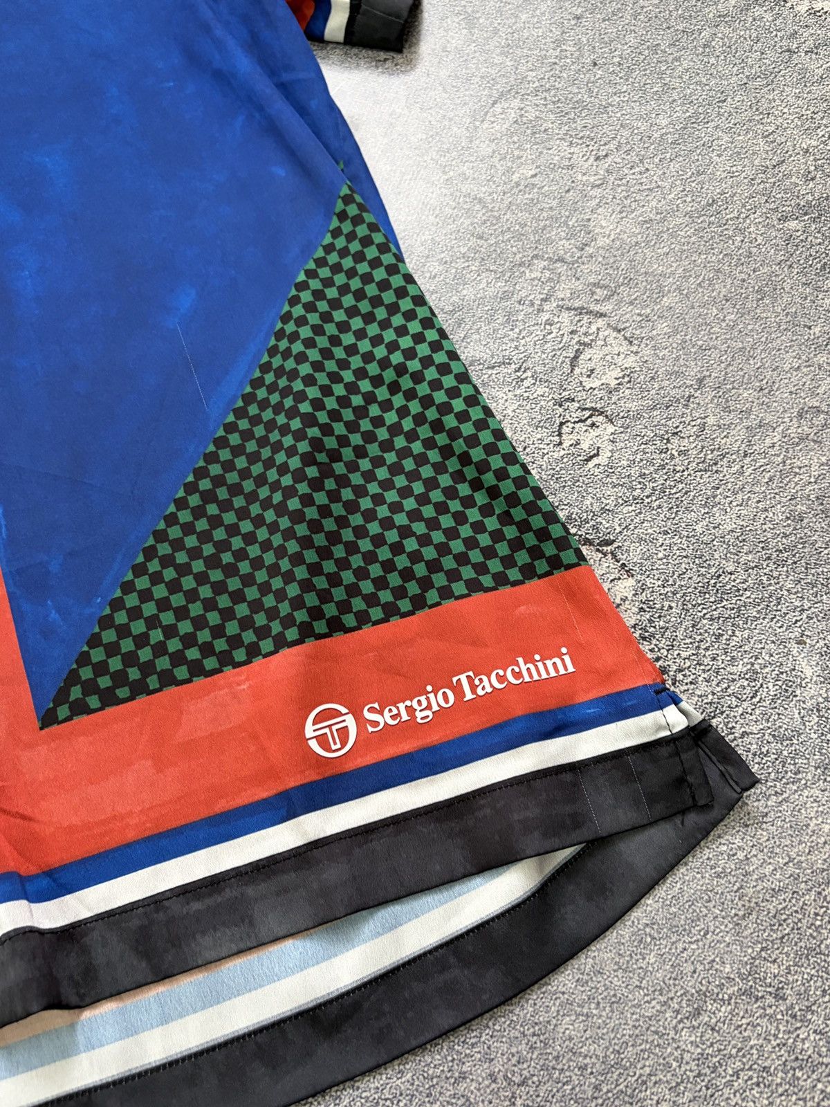 Sergio Tacchini Sergio Tacchini Camp Collar Shirt Colorblock Geometric Print Size US L / EU 52-54 / 3 - 2 Thumbnail