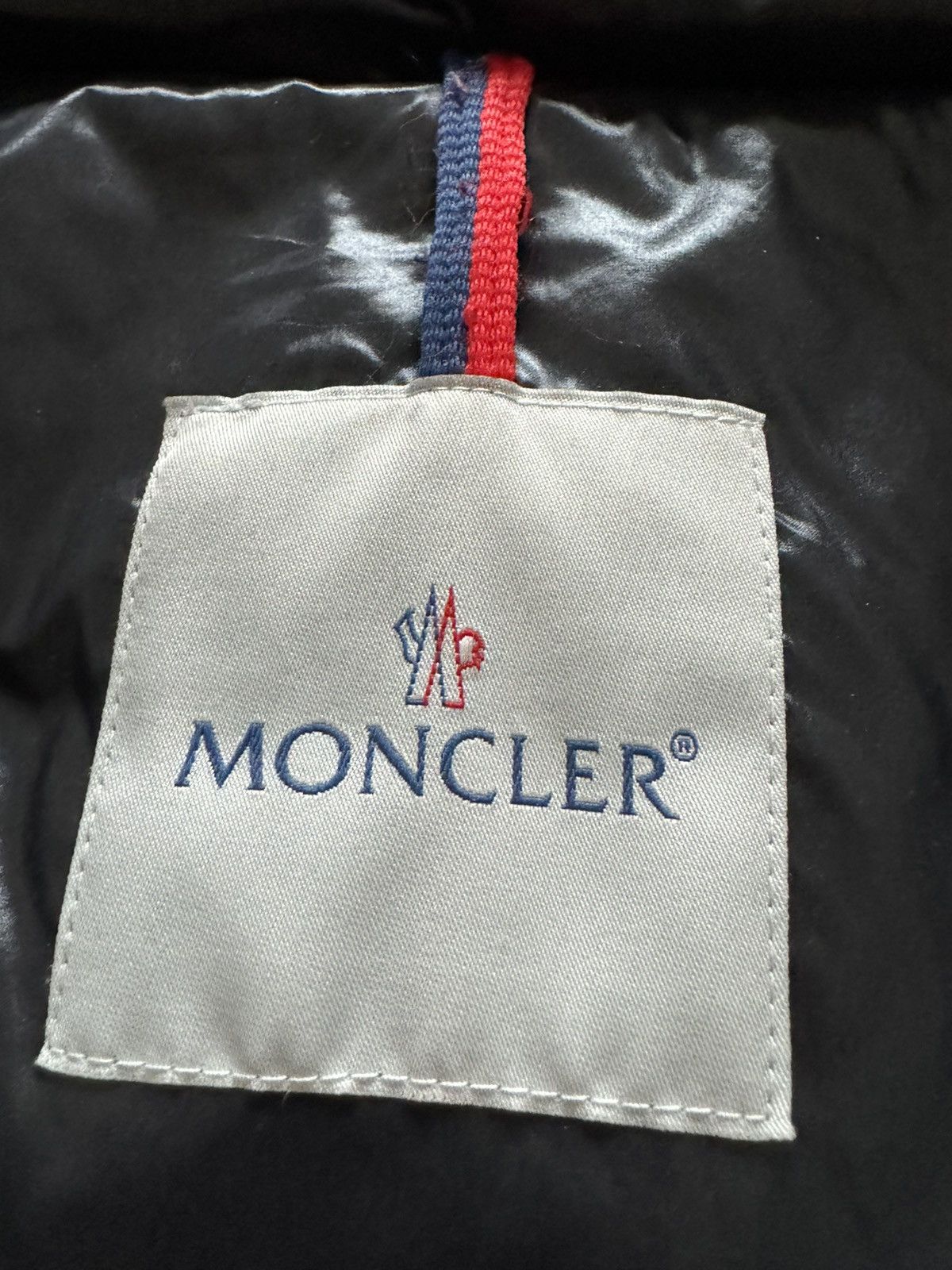 Moncler Moncler Tacoma puffer jacket Size M / US 6-8 / IT 42-44 - 7 Thumbnail