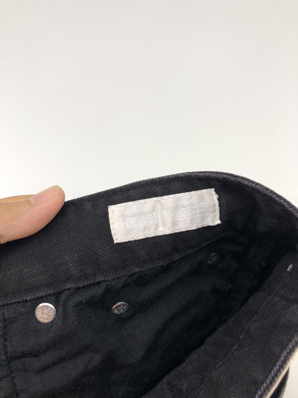 Japanese Brand Japanese Brand Root Three Distressed Black Jeans Size US 31 - 20 Thumbnail