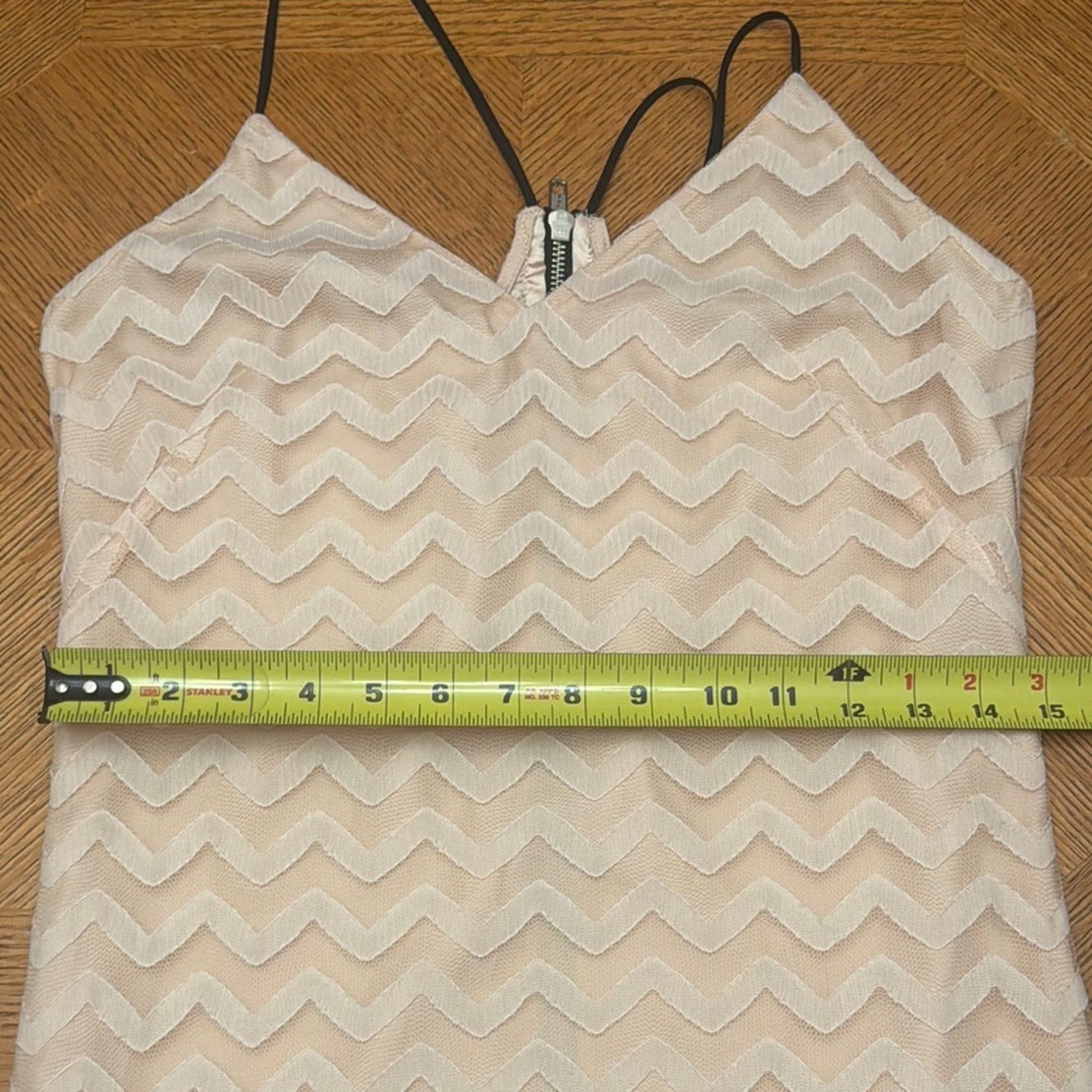 MILLY Milly Peach Lace Chevron Ruffle Mini Dress Size 2 Size XS / US 0-2 / IT 36-38 - 8 Thumbnail