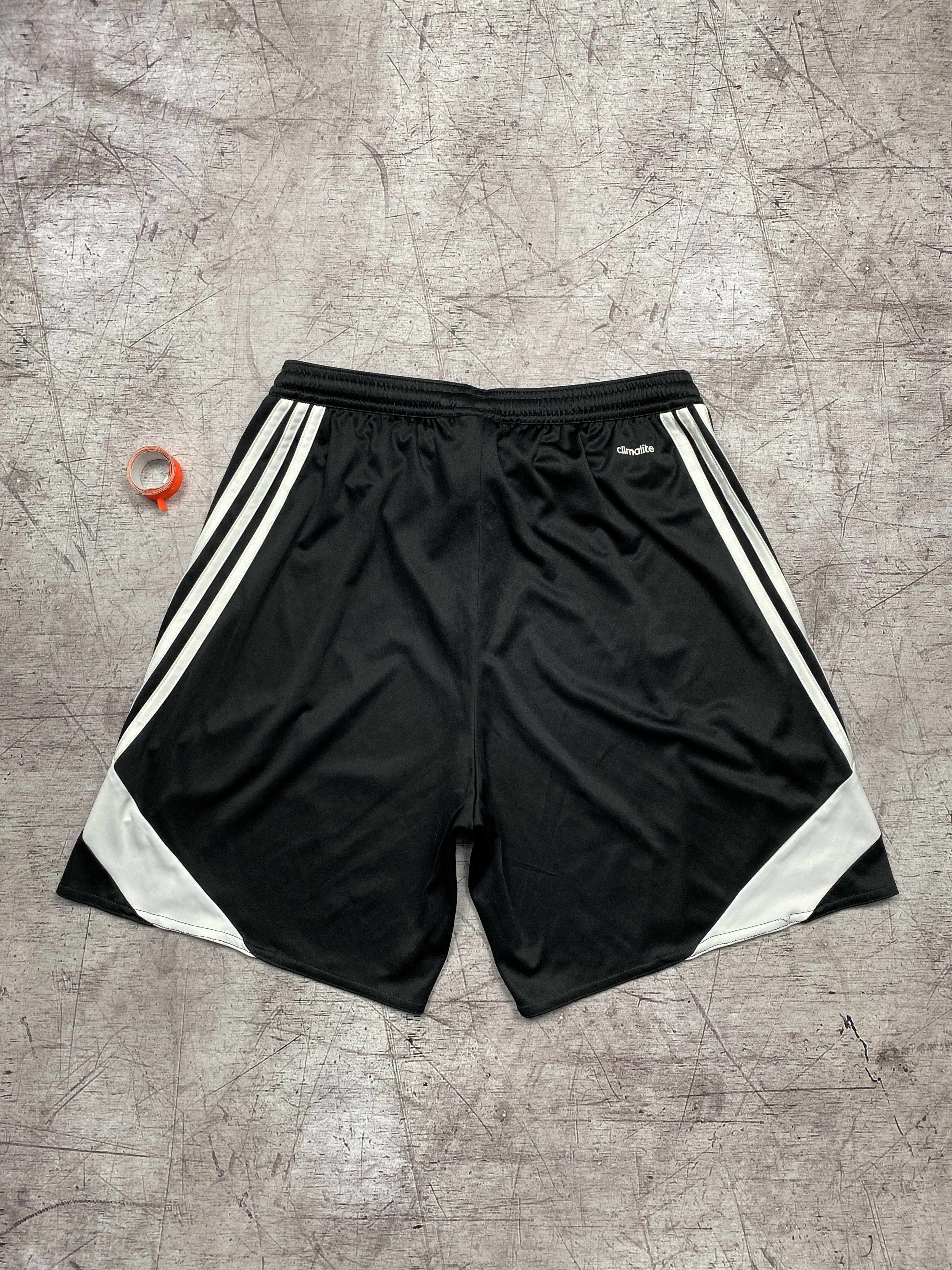 Adidas × Vintage Adidas Vintage Shorts y2k Size US 32 / EU 48 - 6 Thumbnail