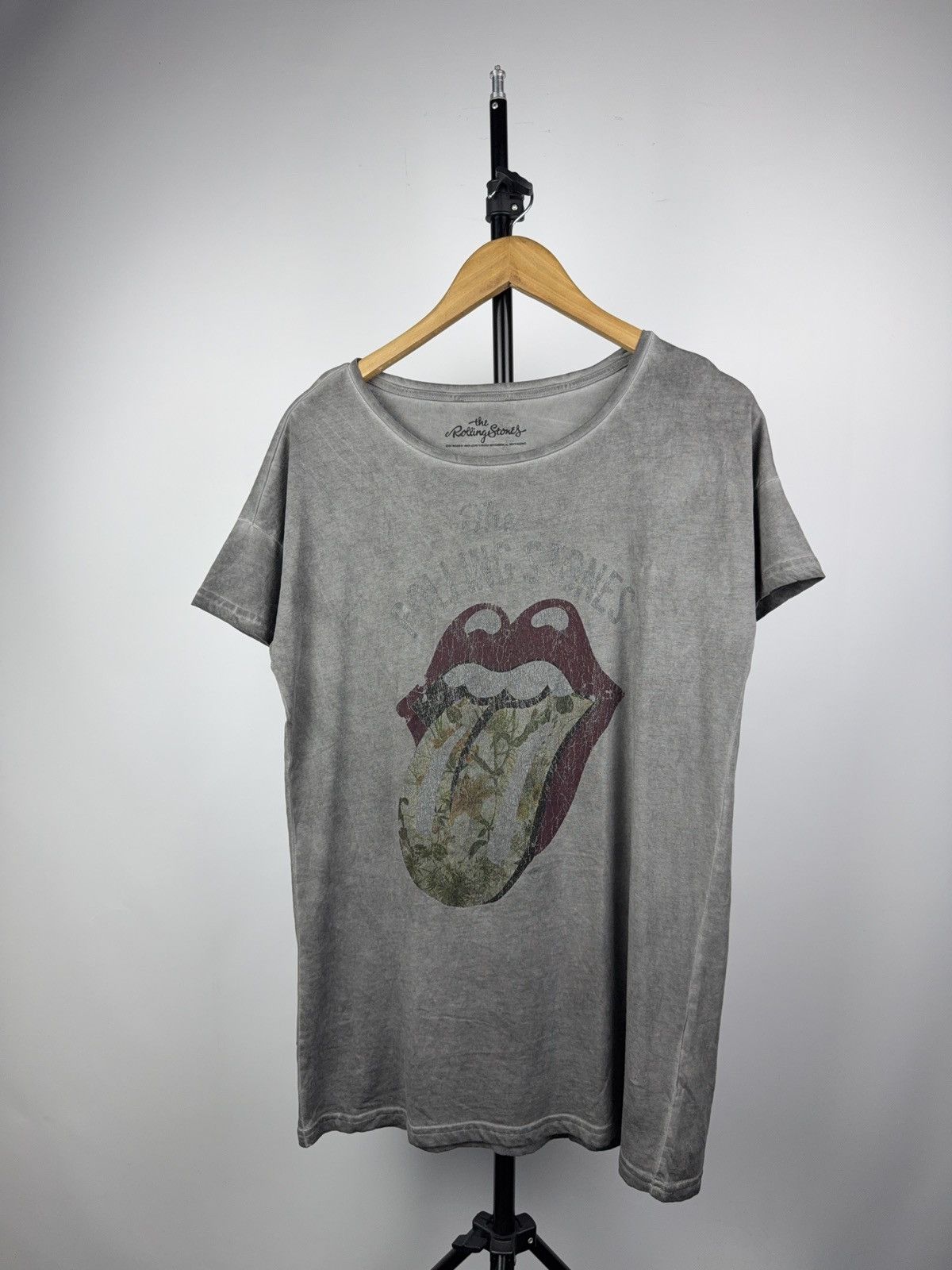 The Rolling Stones 2017 Faded The Rolling Stones Floral Tongue Graphic Long Tee Size M / US 6-8 / IT 42-44 - 1 Thumbnail