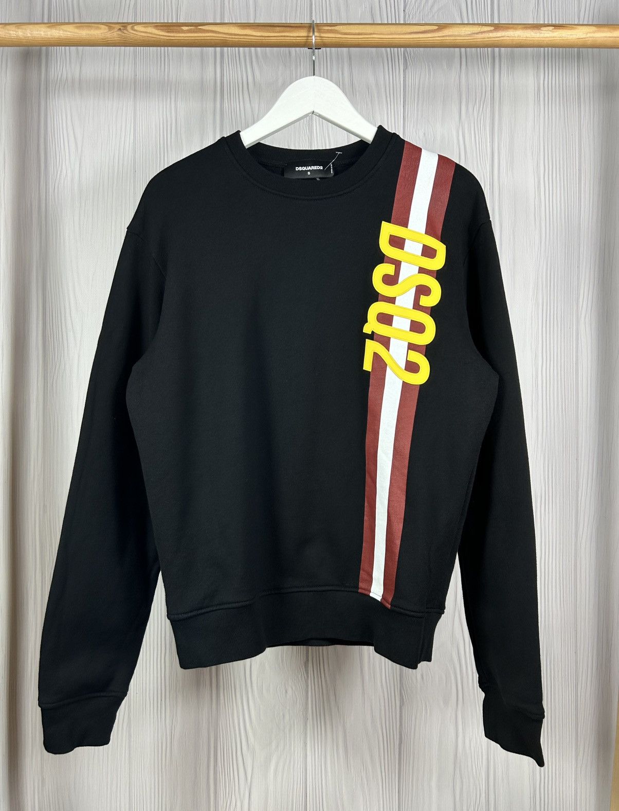 Dsquared2 DSQ2 Dsquared2 Big Logo Sweatshirt Size S Black Made Italy Size US S / EU 44-46 / 1 - 1 Thumbnail
