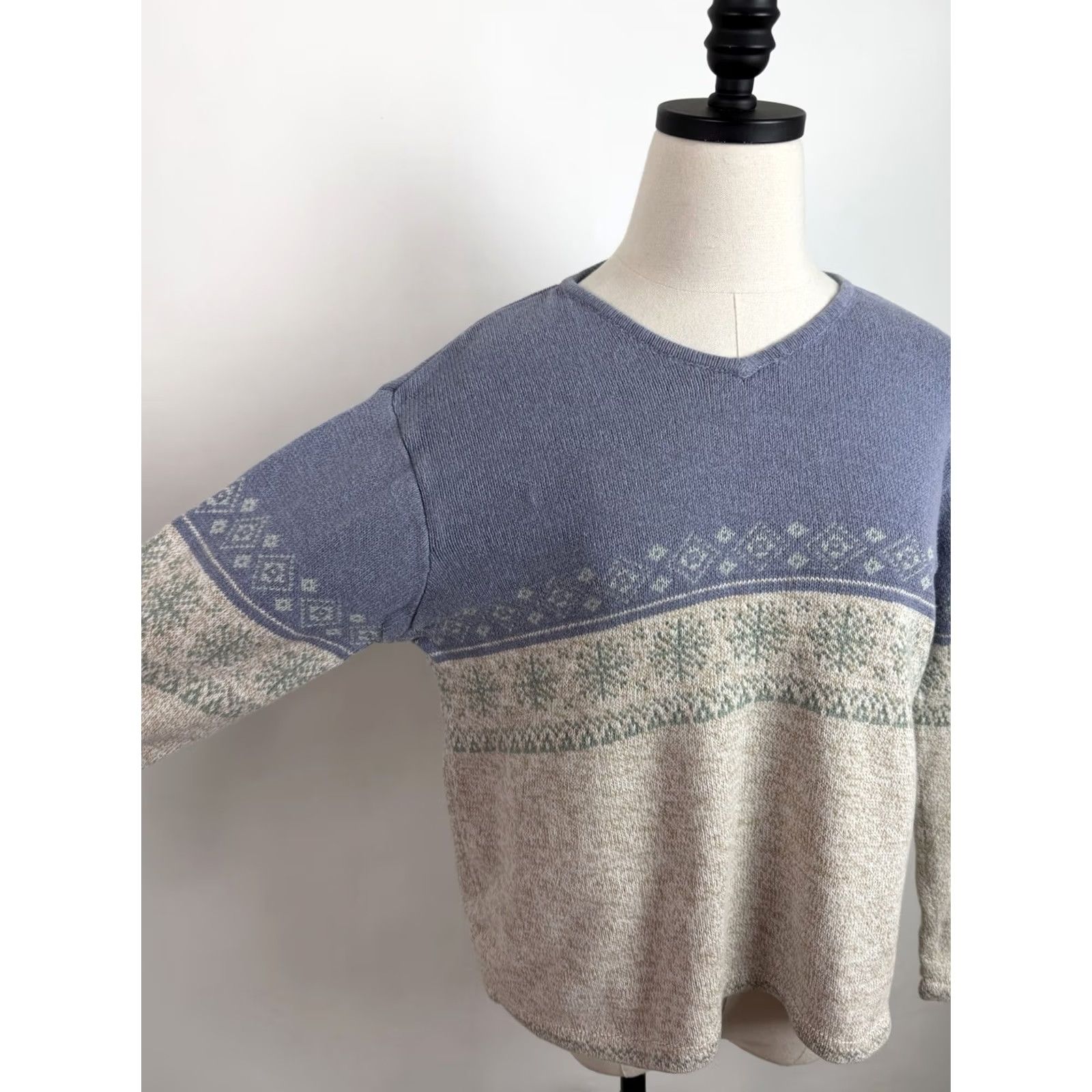 Liz Claiborne VINTAGE Liz Claiborne Sweater Woman Petite PM Beige 100% Cotton Knit Fair Isle Pullover Long Sleeve V-Neck Size M / US 6-8 / IT 42-44 - 4 Thumbnail