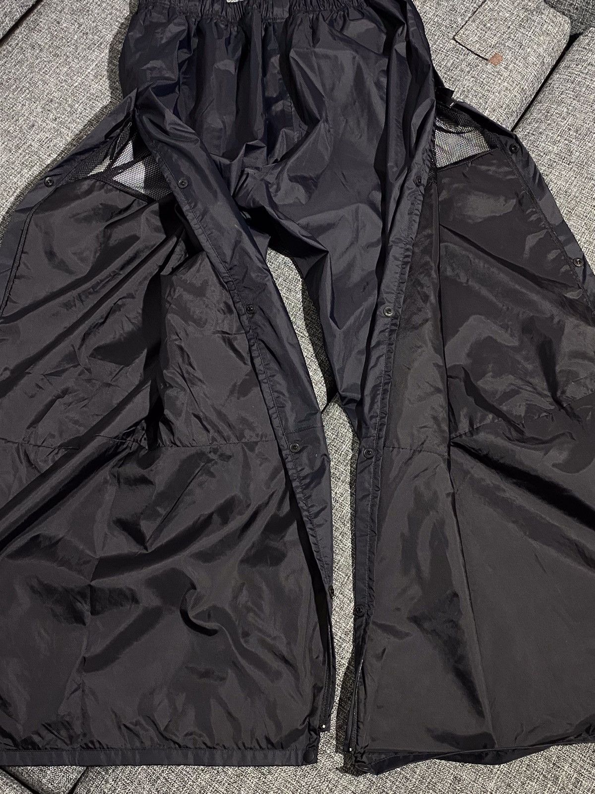Berghaus Berghaus hype y2k gorpcore streetwear pants Size US 38 / EU 54 - 13 Thumbnail