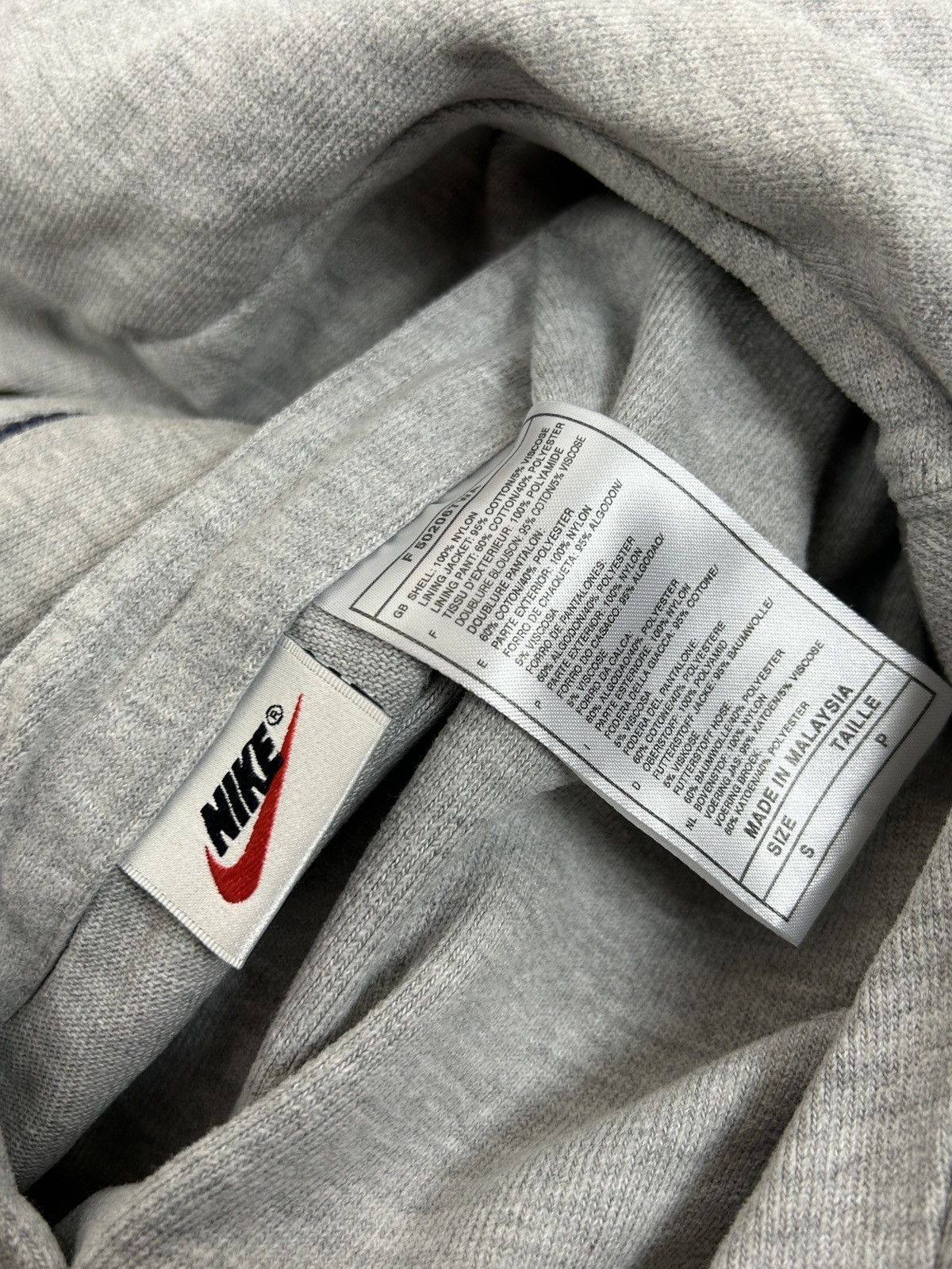 Nike 90s Vintage Nike Reversible Hooded Bomber Jacket Size US S / EU 44-46 / 1 - 18 Thumbnail