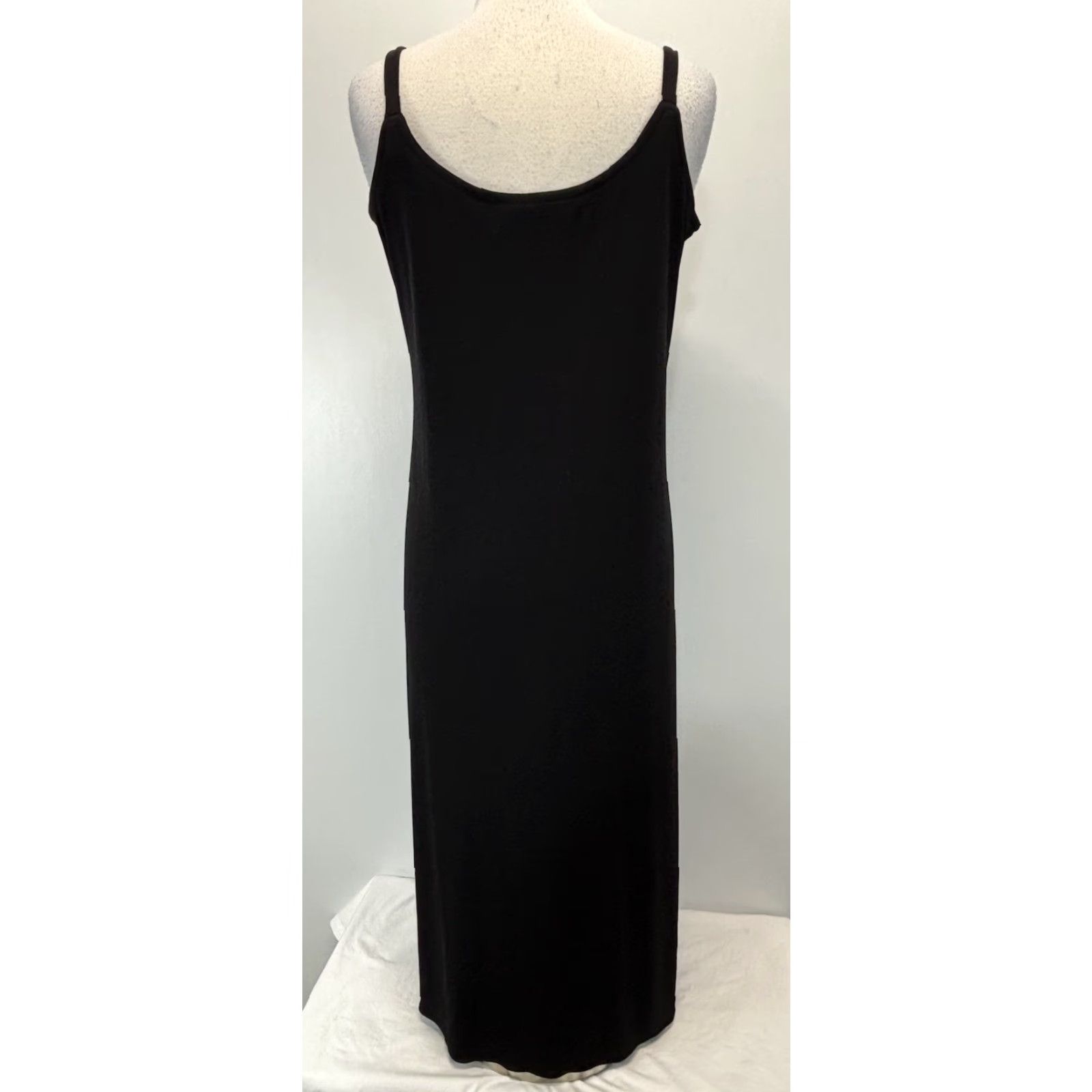 Vintage Maggie Shepherd Tank Midi Dress Women Medium Black Classic Solid Sleeveless Round Pullover Party Casual Travel Knit Polyester Blend Size M / US 6-8 / IT 42-44 - 3 Thumbnail
