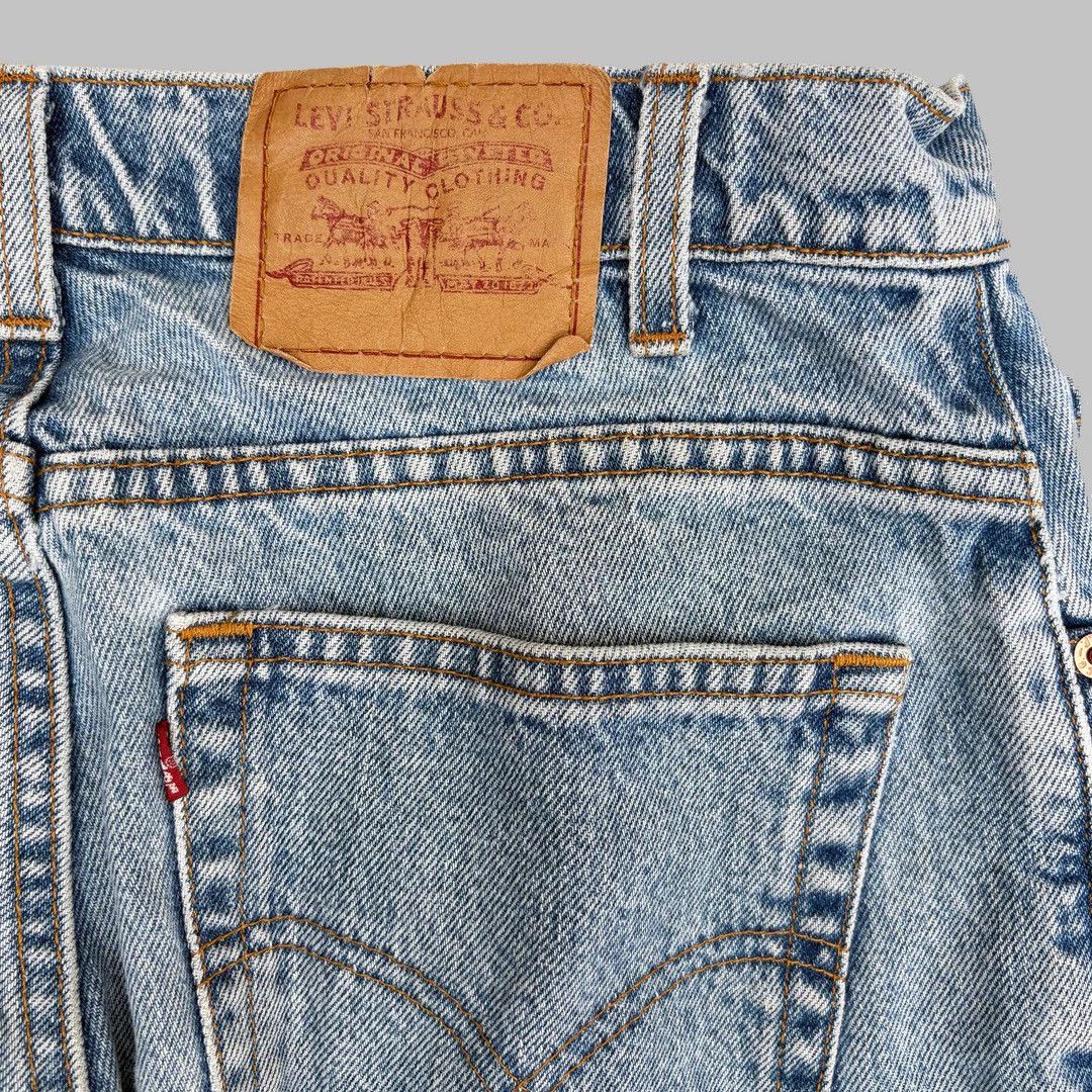 Jean × Levi's × Vintage Levi’s 501 1990 90s Vintage W32 L27 Straight Blue Denim Jean Size US 32 / EU 48 - 3 Thumbnail