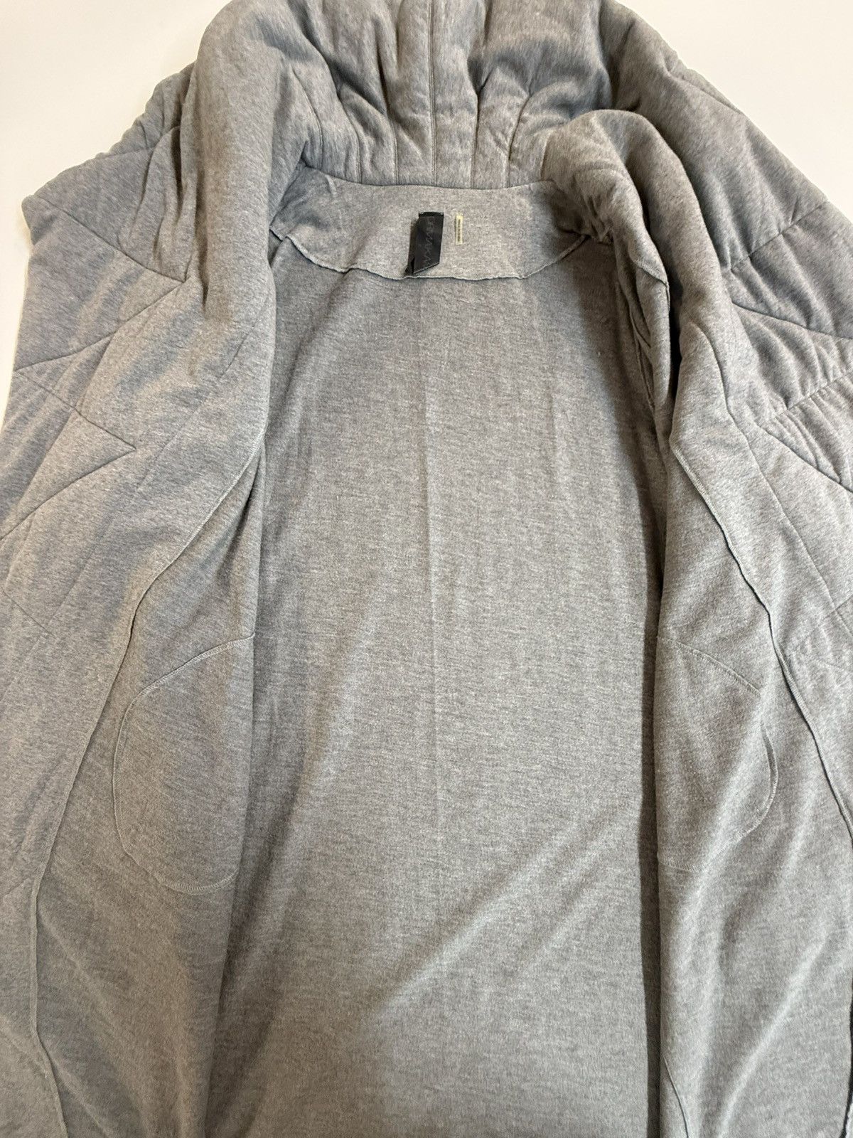 Norma Kamali NORMA KAMALI Quilted Hooded Wrap Coat — Size S Size S / US 4 / IT 40 - 15 Thumbnail