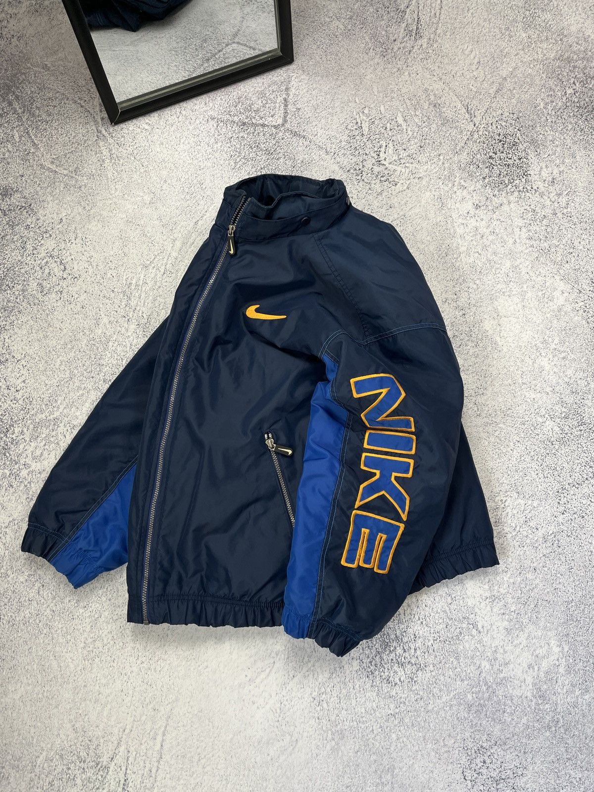 Nike Vintage 90’s Nike Retro Big Swoosh Logo Jacket Rare Y2k Size US M / EU 48-50 / 2 - 2 Thumbnail