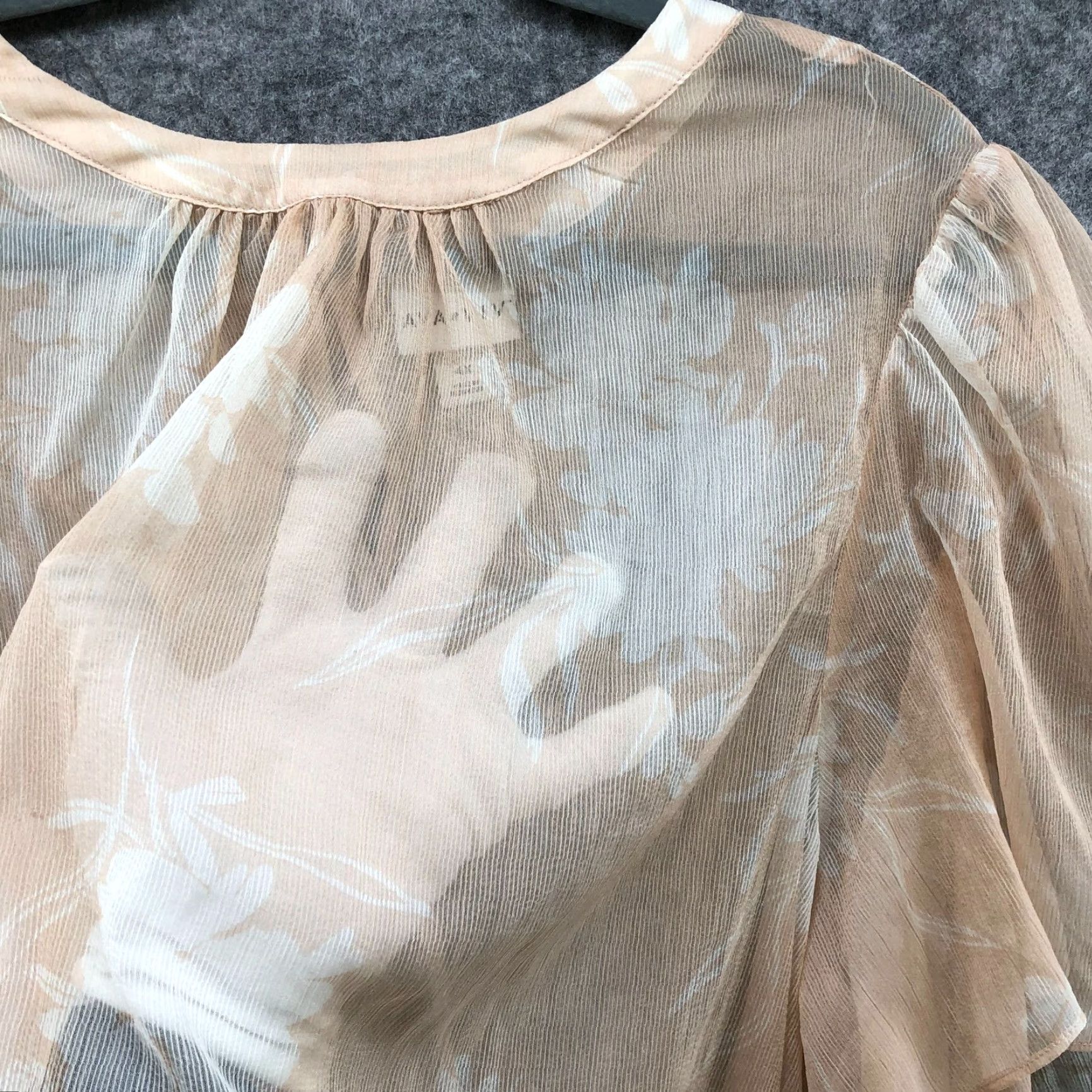 Vintage Ava & Viv Short Sleeve Blouse Womens 4X Chiffon Sheer Beige Cream Flutter Sleeve Size XXL / US 16-18 / IT 52-54 - 7 Thumbnail