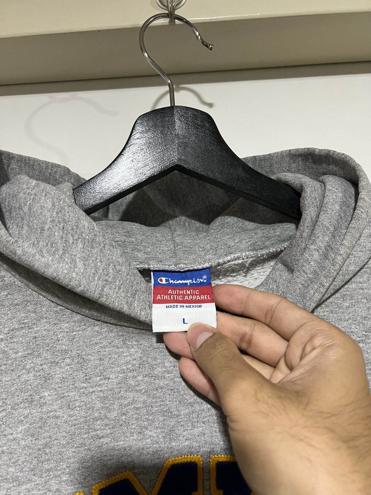 Champion Champion "UMKC" Vintage Hoodie Size US L / EU 52-54 / 3 - 5 Thumbnail