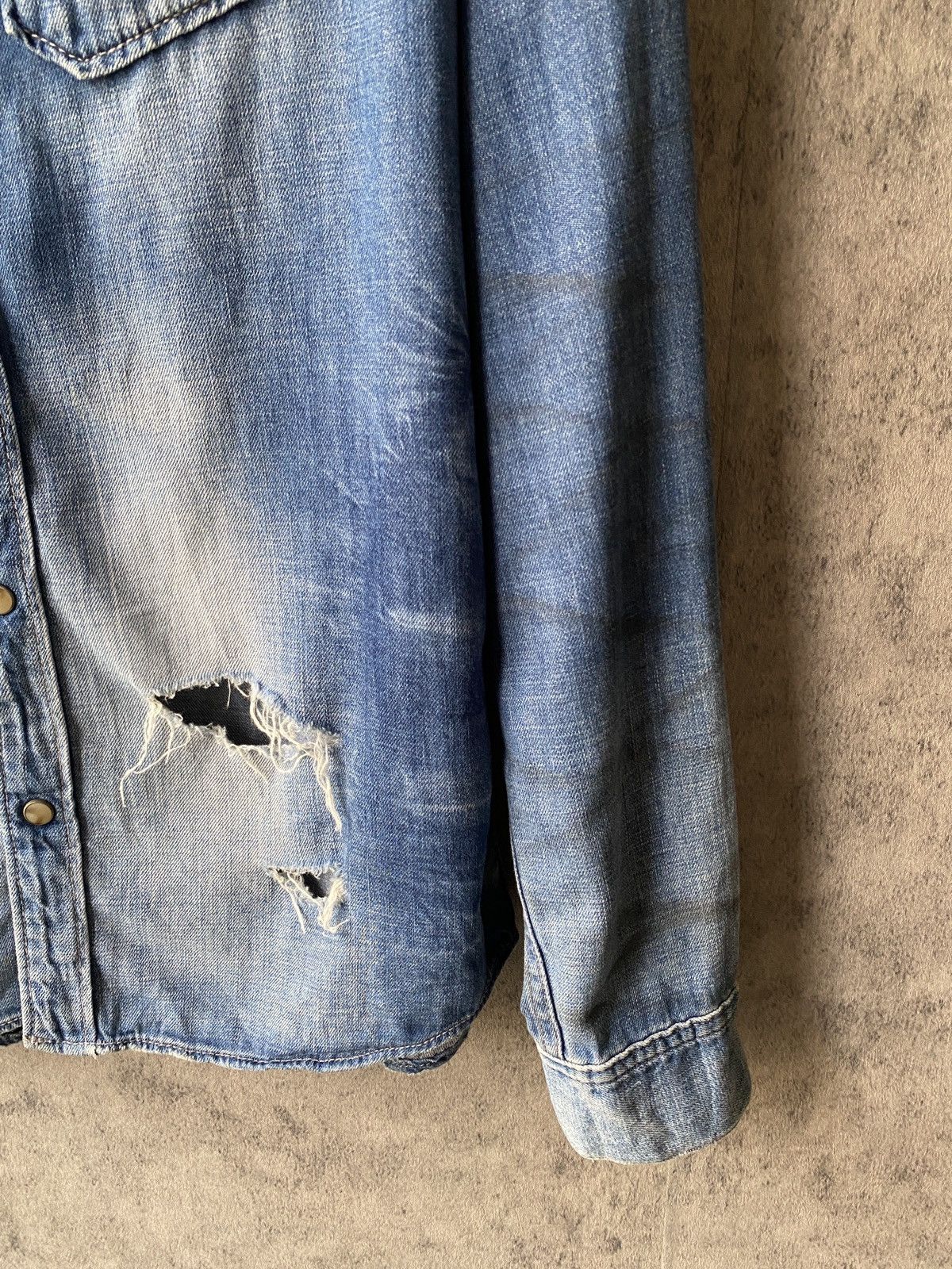 If Six Was Nine Fuga Japan Distressed Button Up Jeans Shirt Size US M / EU 48-50 / 2 - 7 Thumbnail