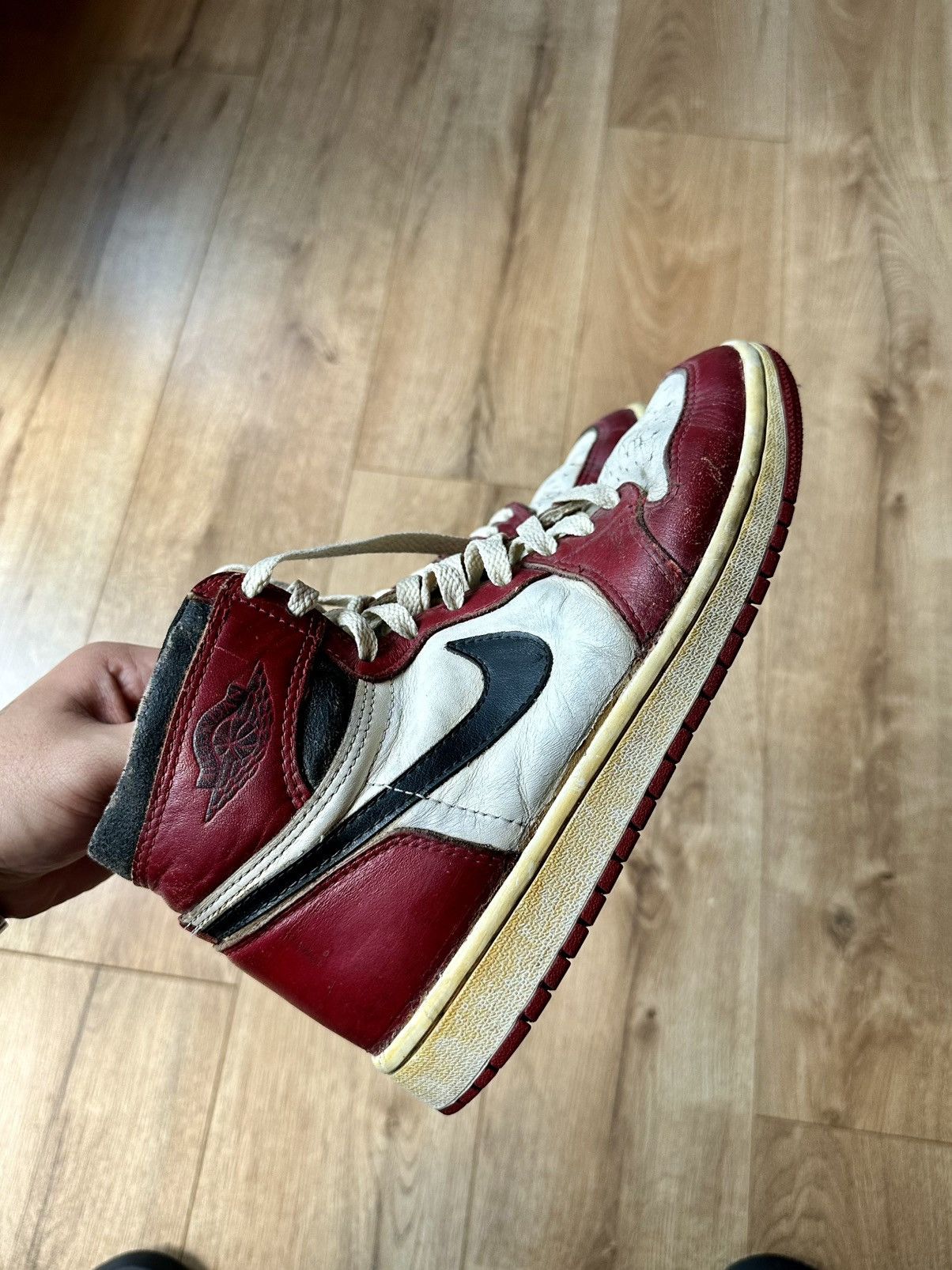 Jordan Brand 1985 Jordan 1 Chicago Resoled / Wearable Size US 8 / EU 41 - 6 Thumbnail
