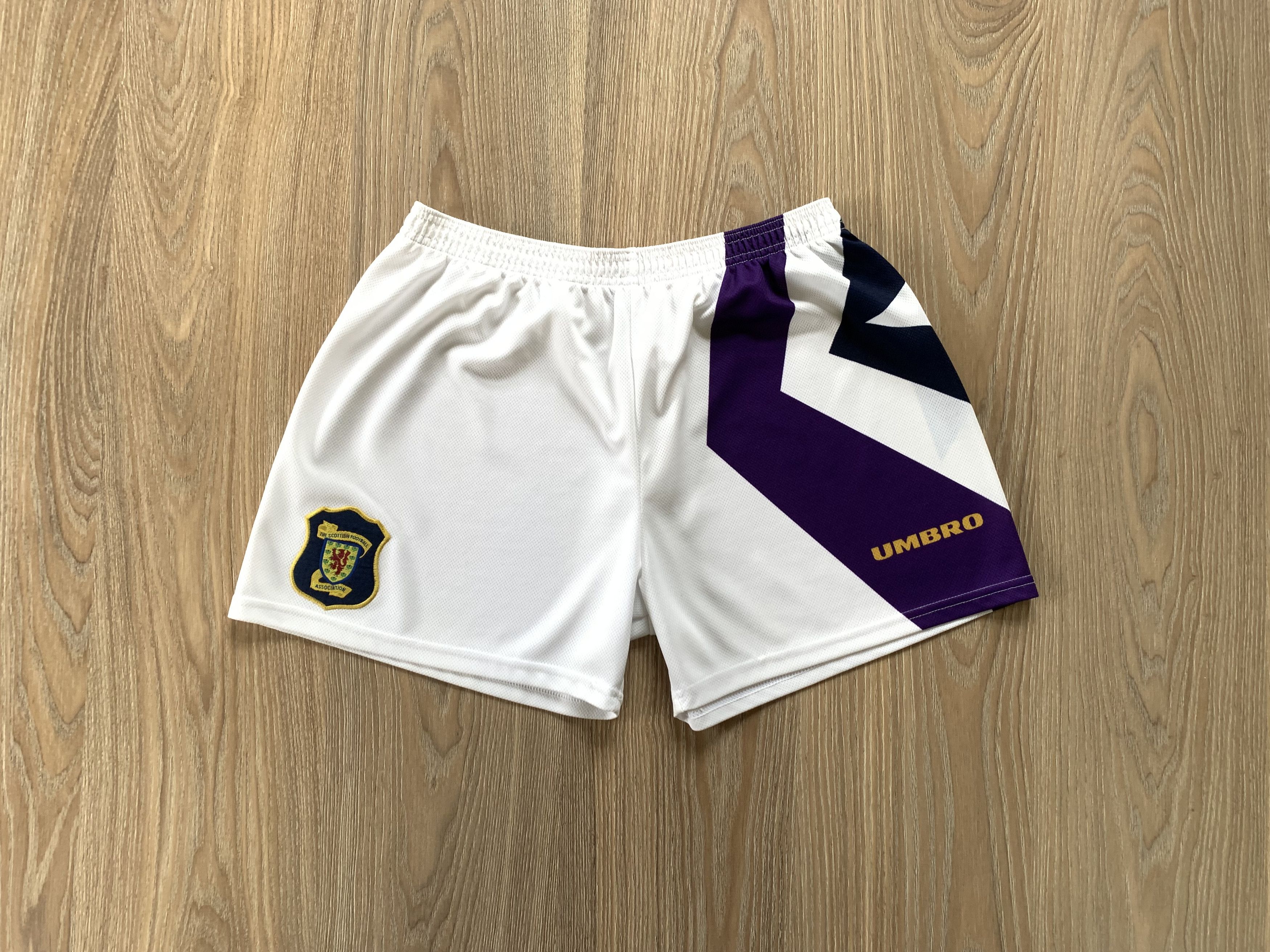 1996-97 Celtic Umbro Away Shorts *As New* S - Vintage Football Shirts